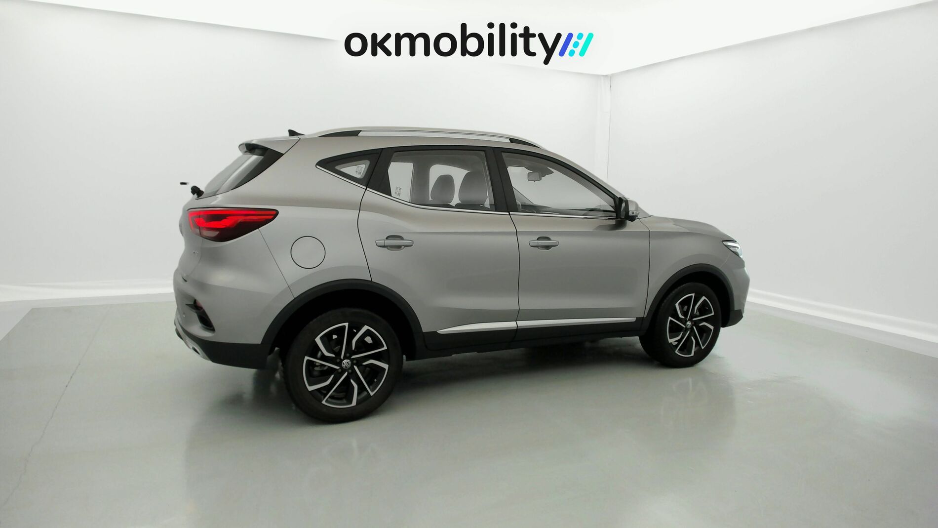 mg zs luxury 1.0 T-GDI 110 AT 2024 cosmic silver 11