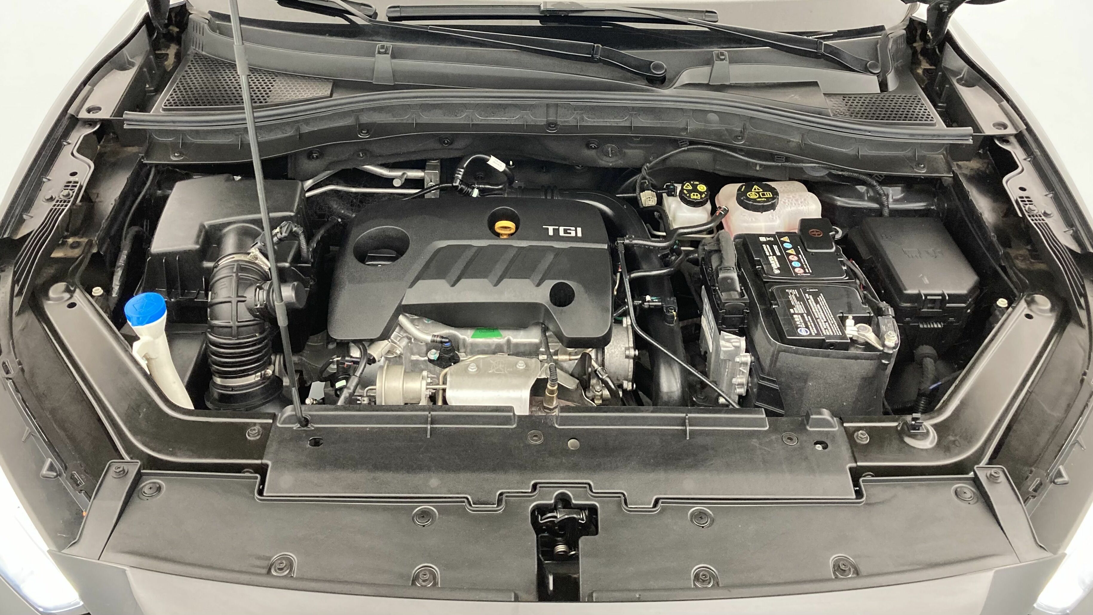 mg zs luxury 1.0 T-GDI 110 AT 2024 pebble black 26