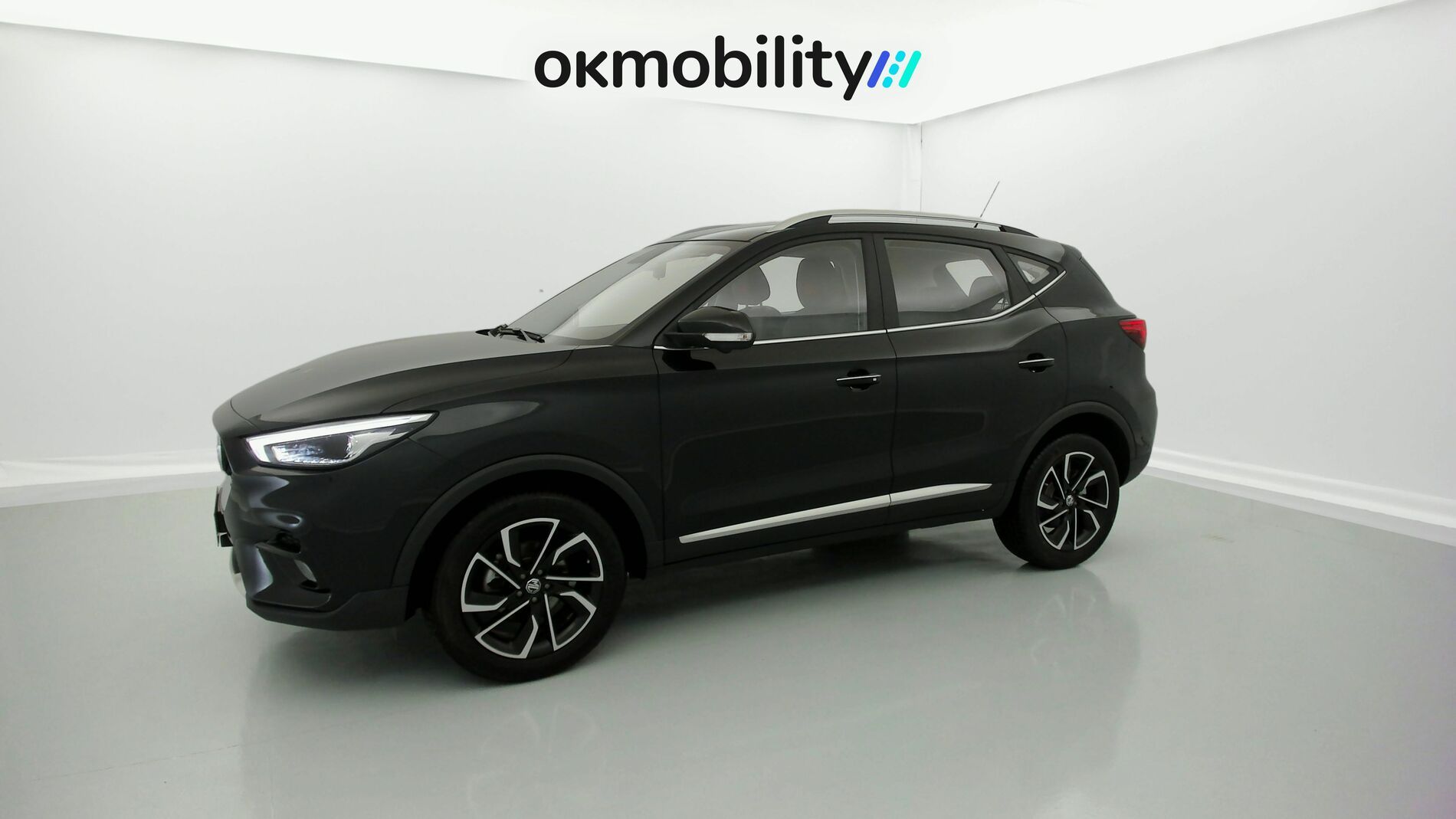 mg zs luxury 1.0 T-GDI 110 AT 2024 pebble black 5