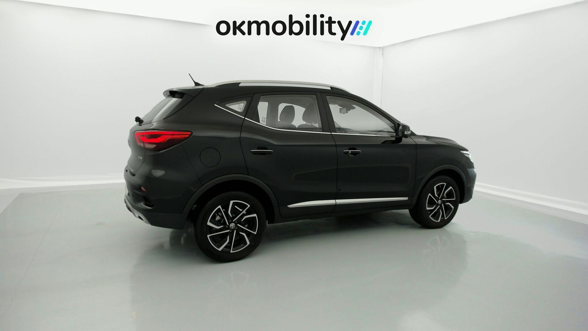 mg zs luxury 1.0 T-GDI 110 AT 2024 pebble black 13