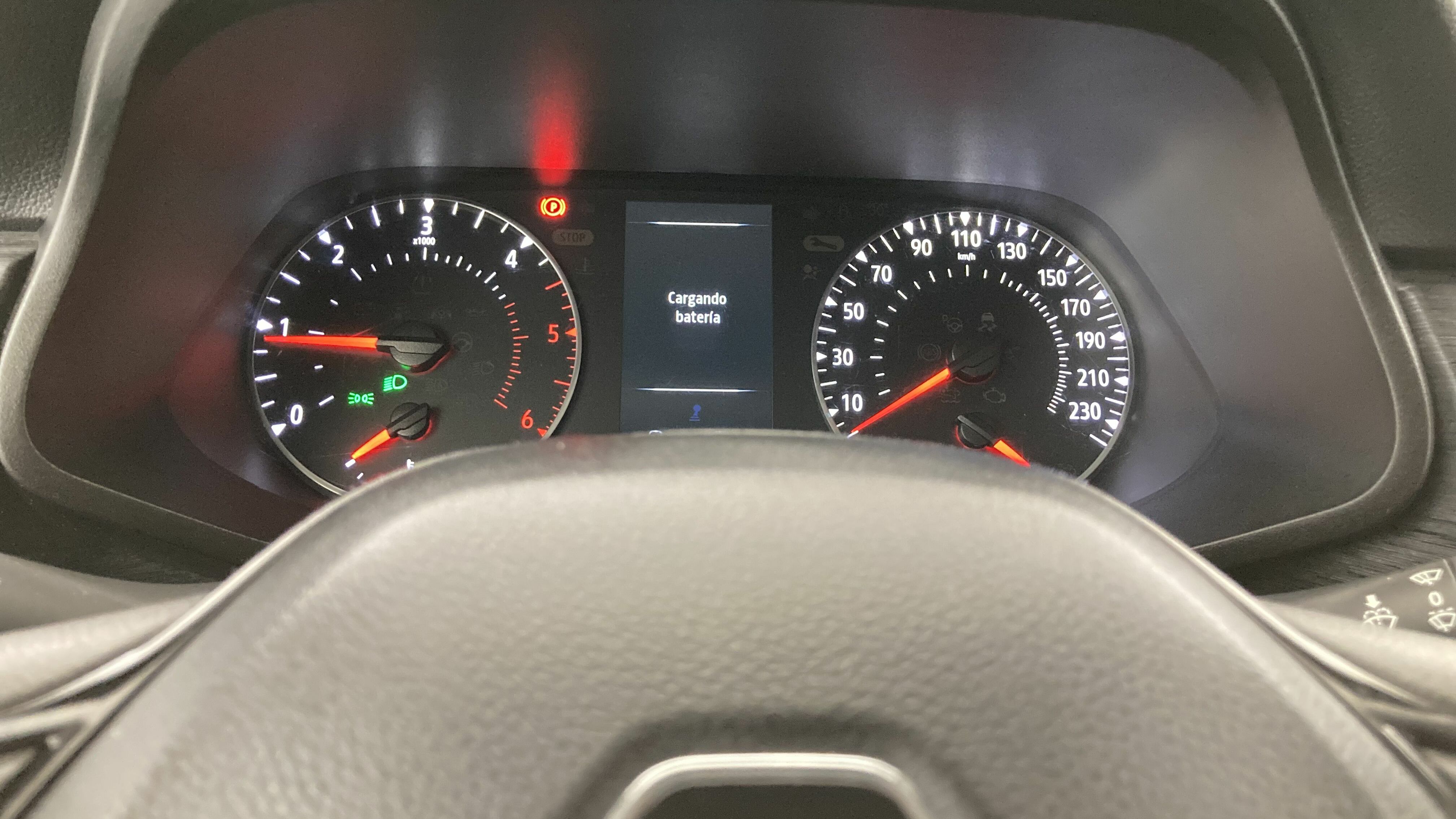 renault trafic l2 life 2.0 DCI 110 2022 weiss 19