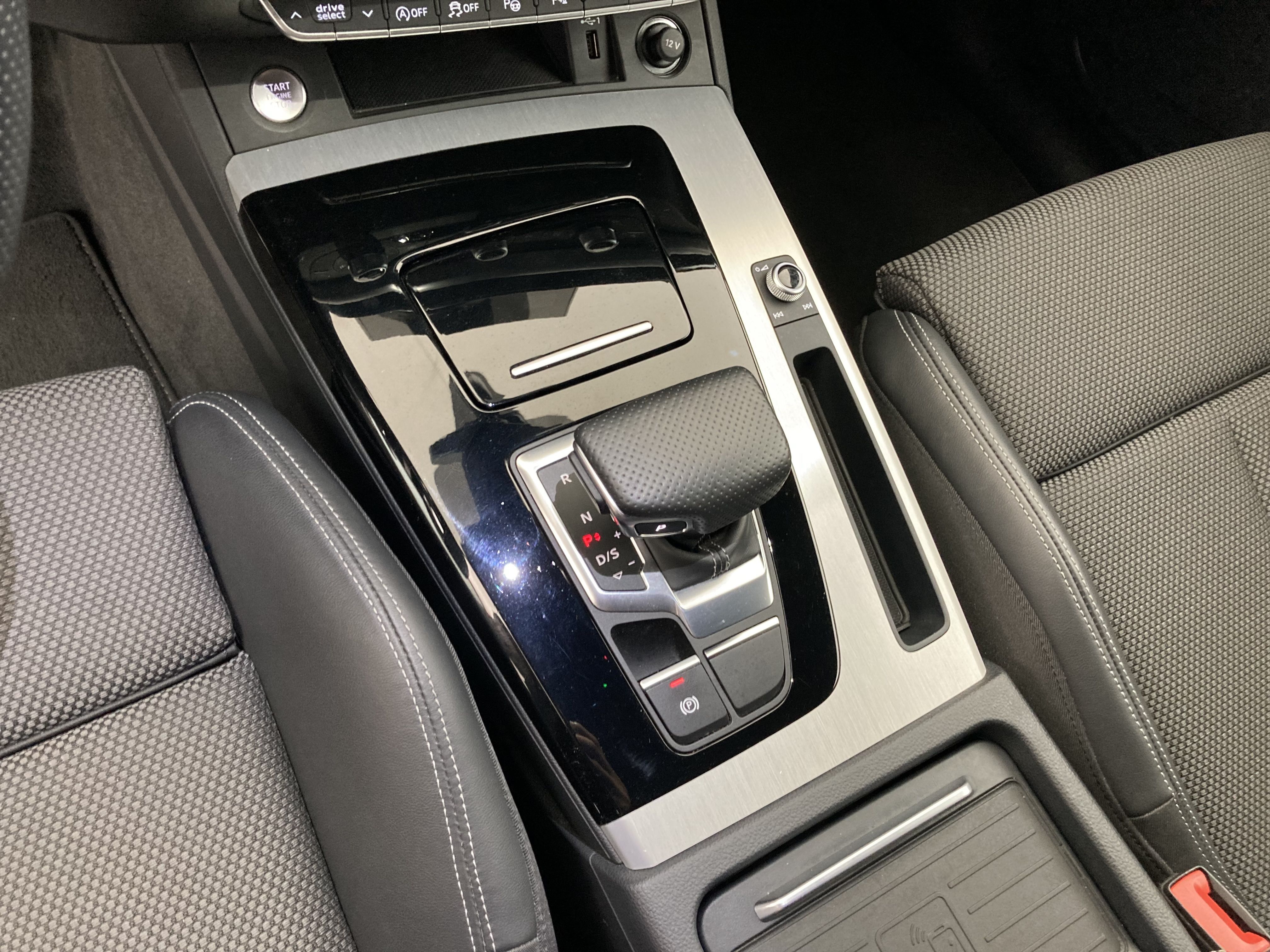 audi q5 sportback s line 40 TFSI 204 STRONIC QUATTRO 2023 daytonagrau perleffekt 14