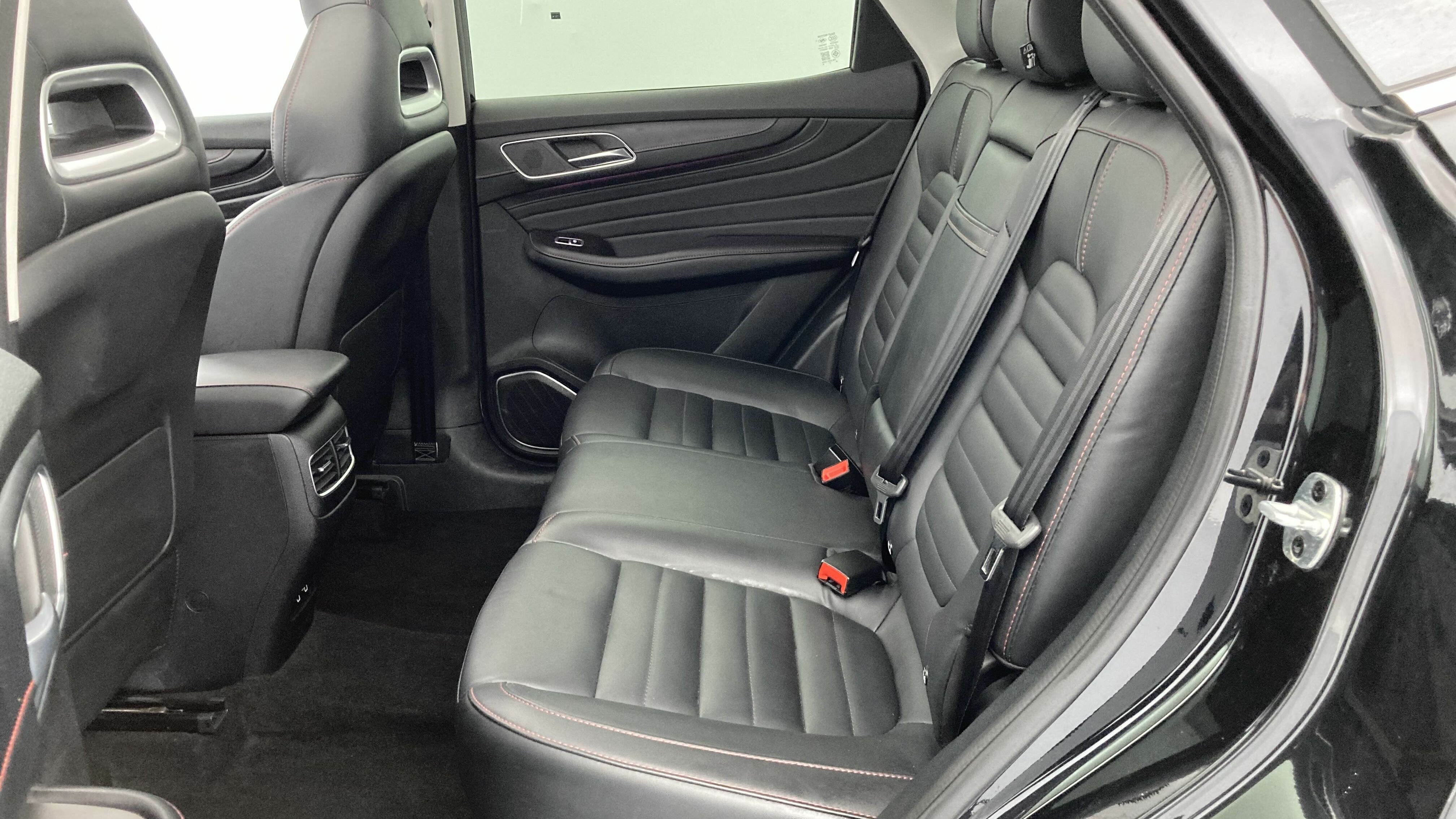 mg hs luxury 1.5 T-GDI 162 AT 2023 pebble black - pbc 22