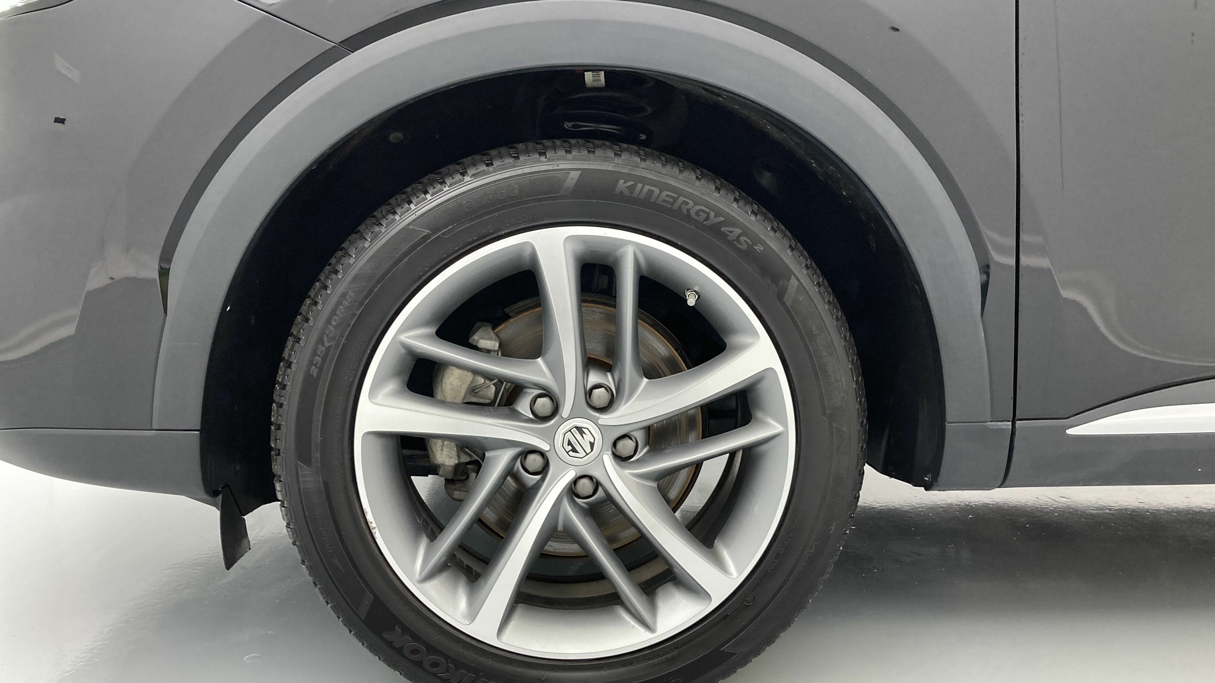 mg hs luxury 1.5 T-GDI 162 AT 2023 pebble black - pbc 28