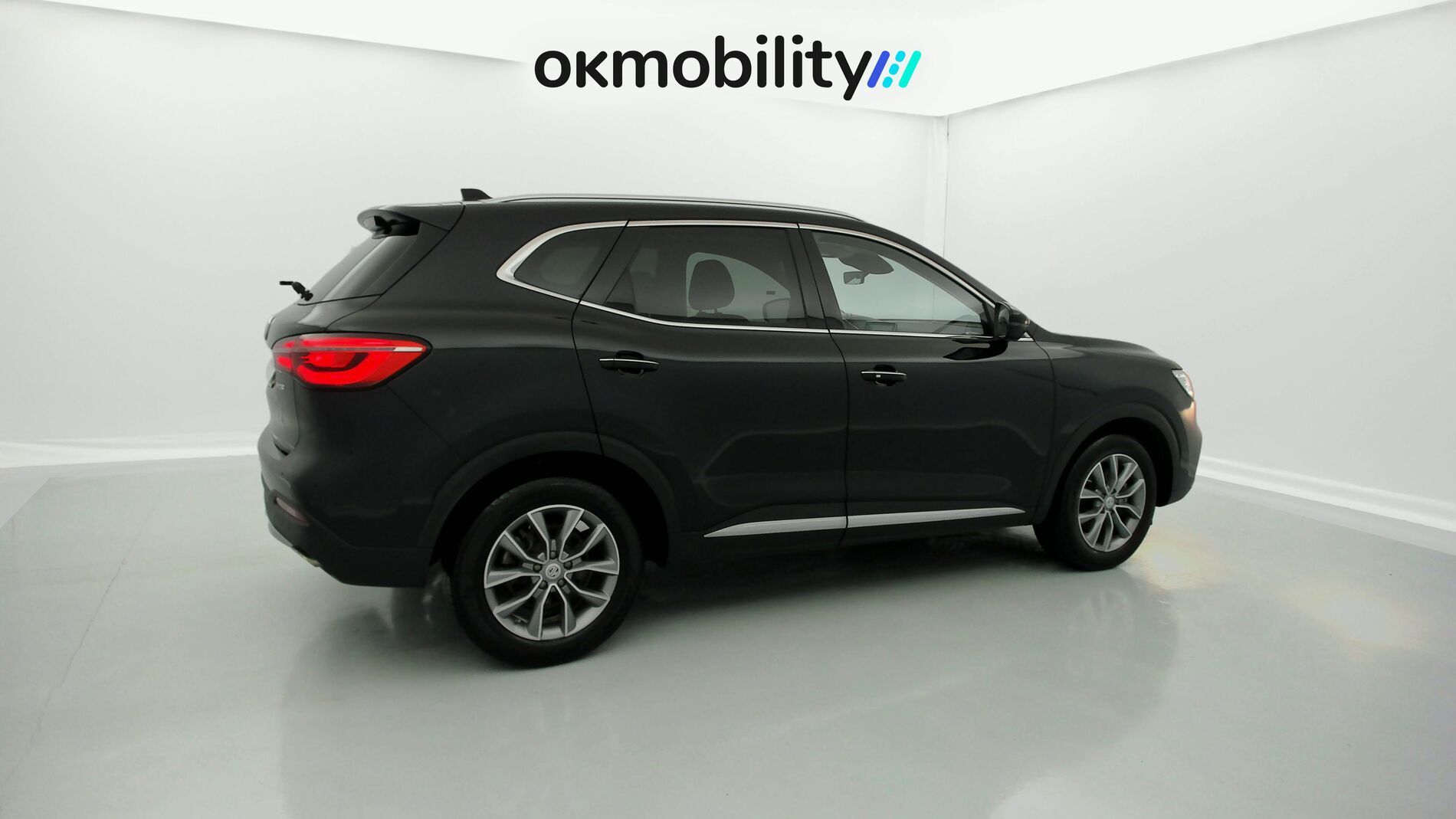 mg hs comfort 1.5 T-GDI 162 AT 2023 pebble black - pbc 12