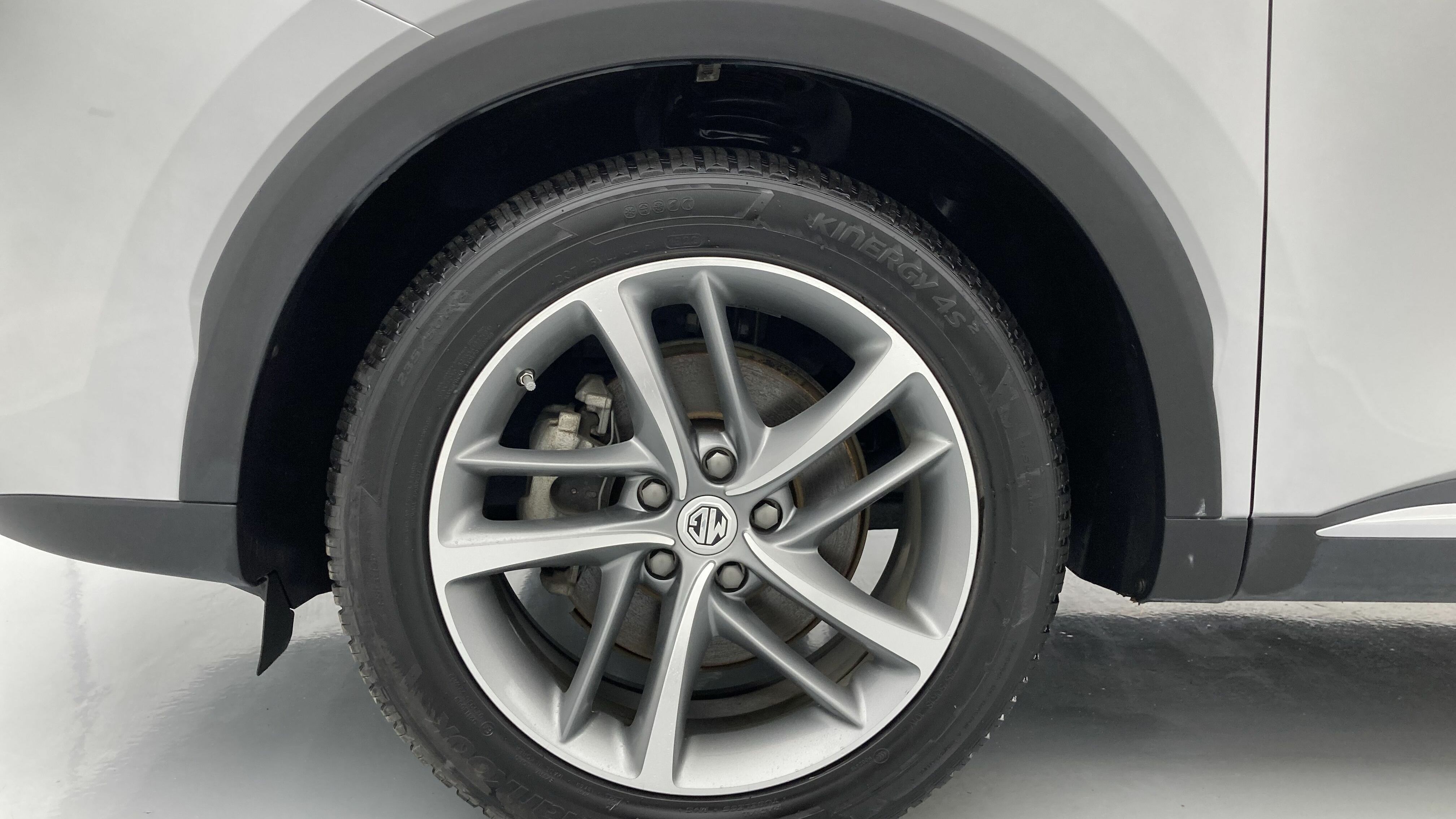 mg hs luxury 1.5 T-GDI 162 2023 medal silver - ssa 27