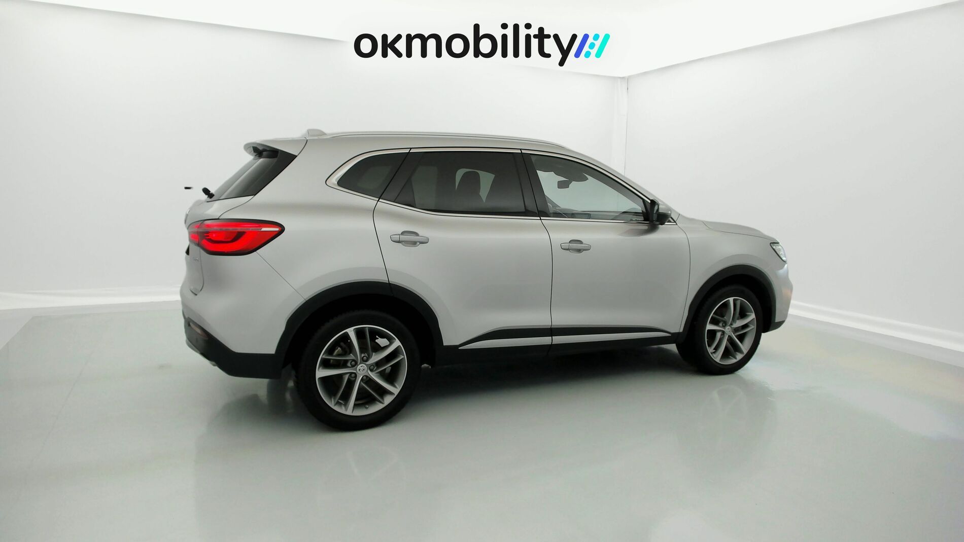mg hs luxury 1.5 T-GDI 162 2023 medal silver - ssa 12