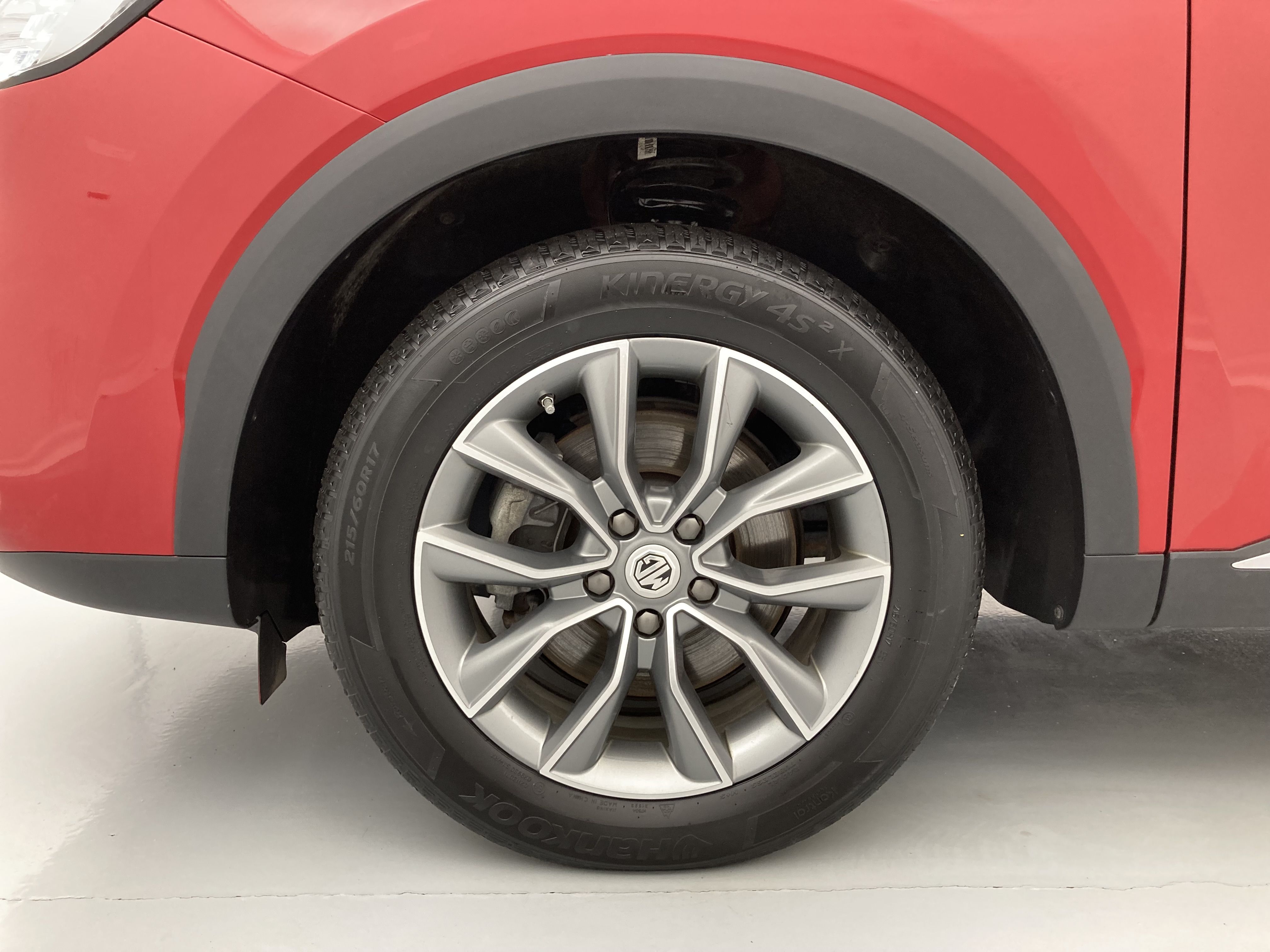 mg hs luxury 1.5 T-GDI 162 AT 2023 diamond red - rsj 29