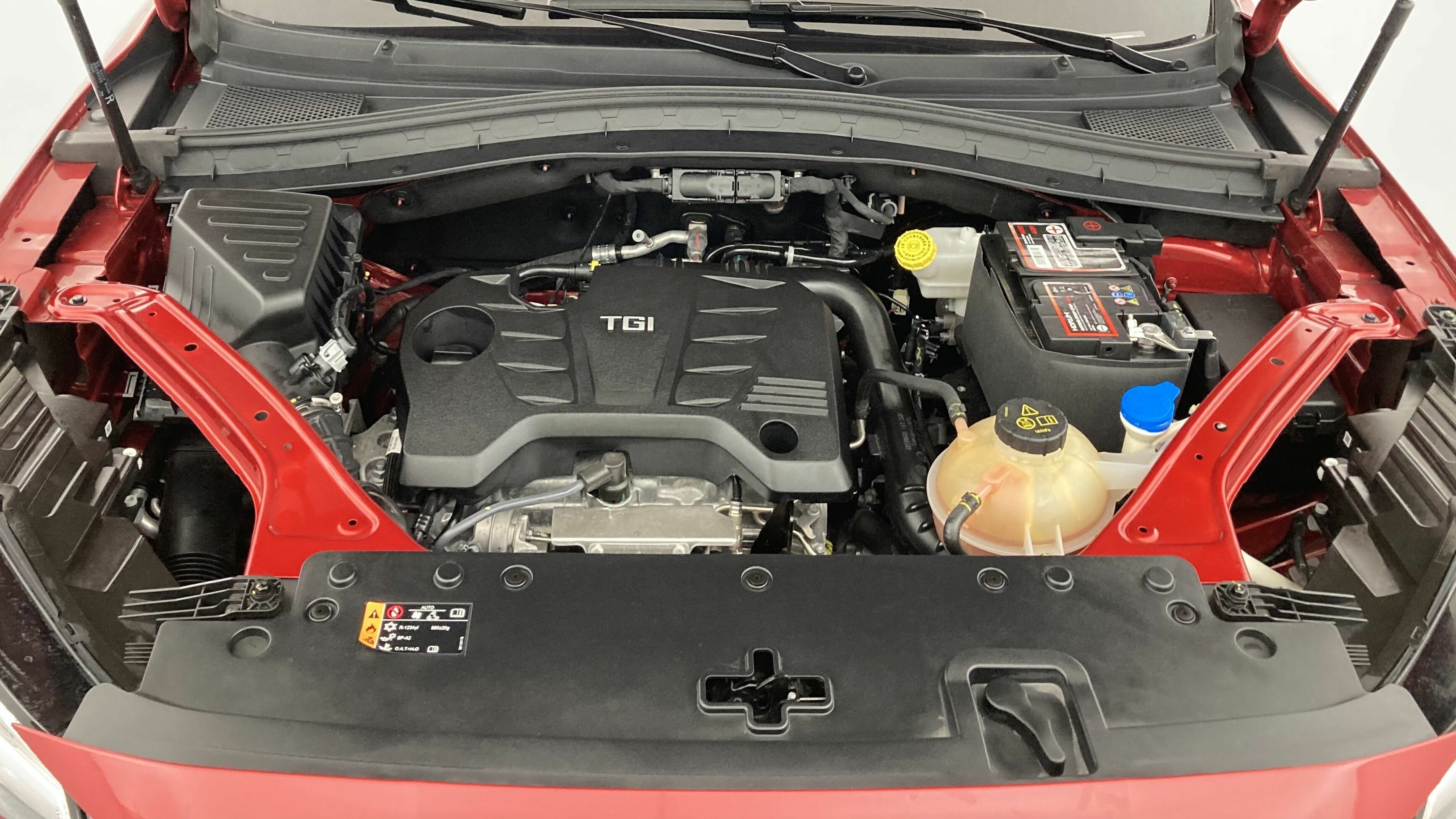 mg hs comfort 1.5 T-GDI 162 AT 2023 diamond red - rsj 25