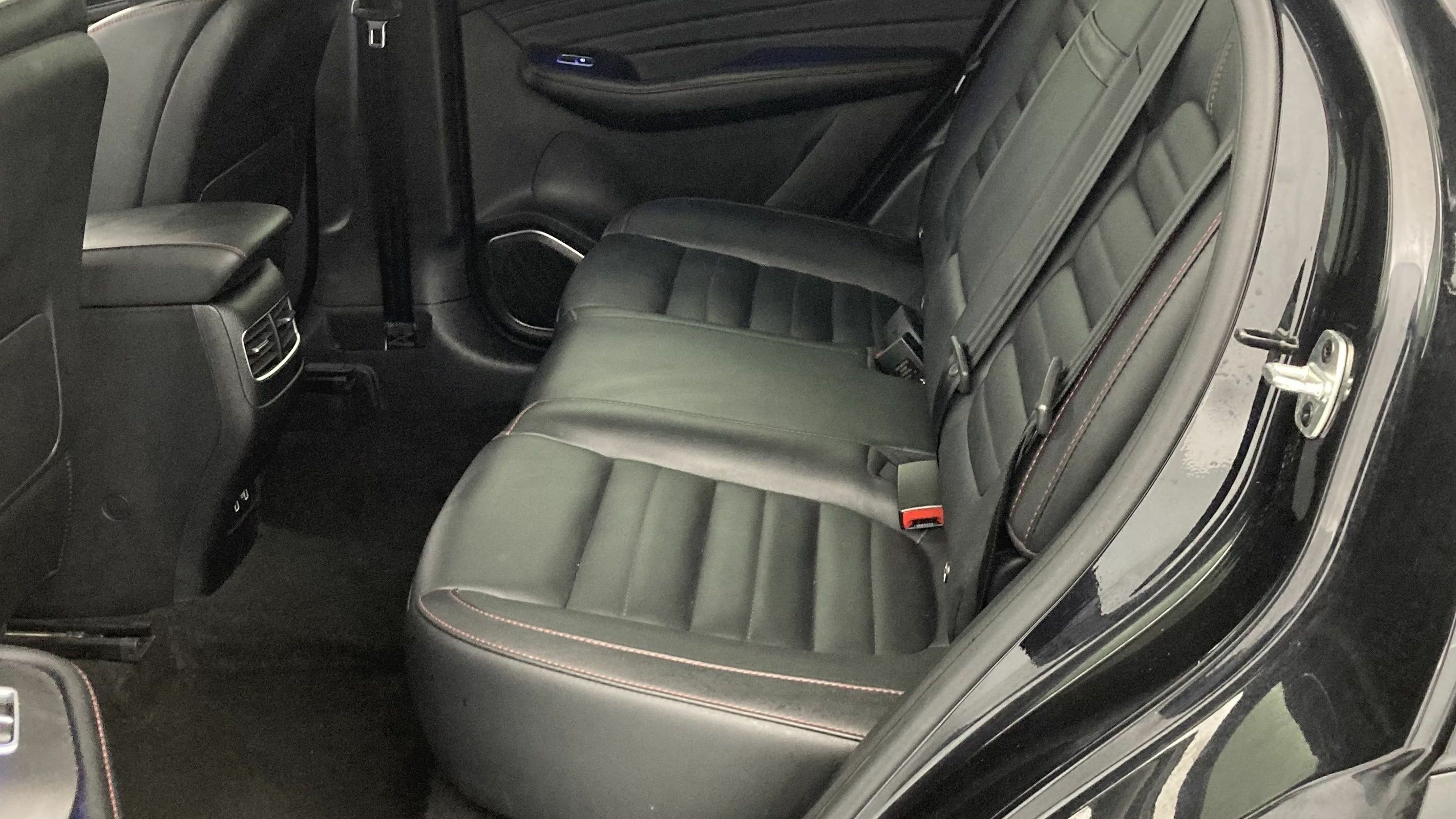 mg hs luxury 1.5 T-GDI 162 AT 2023 pebble black - pbc 22