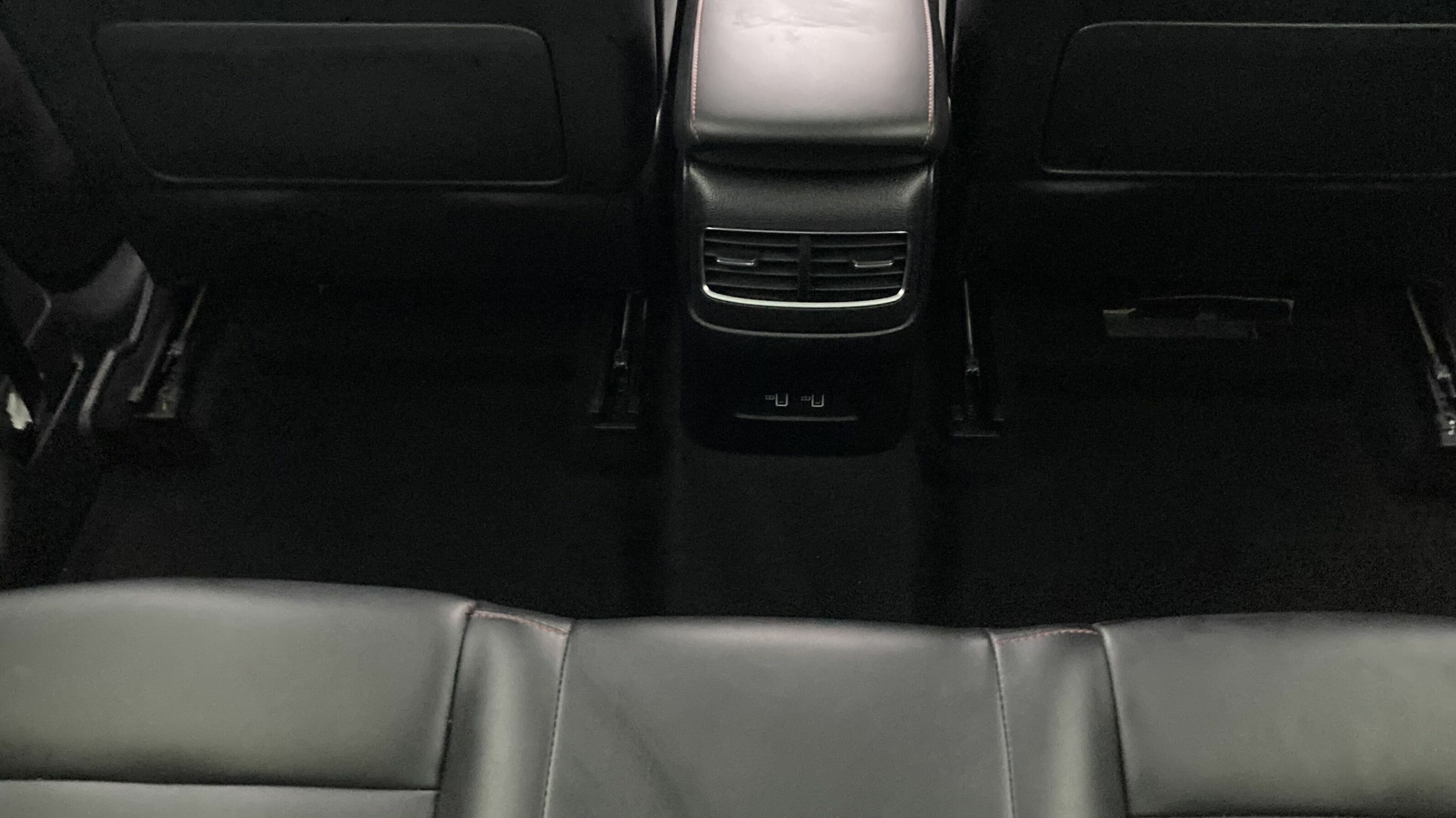 mg hs luxury 1.5 T-GDI 162 AT 2023 pebble black - pbc 23