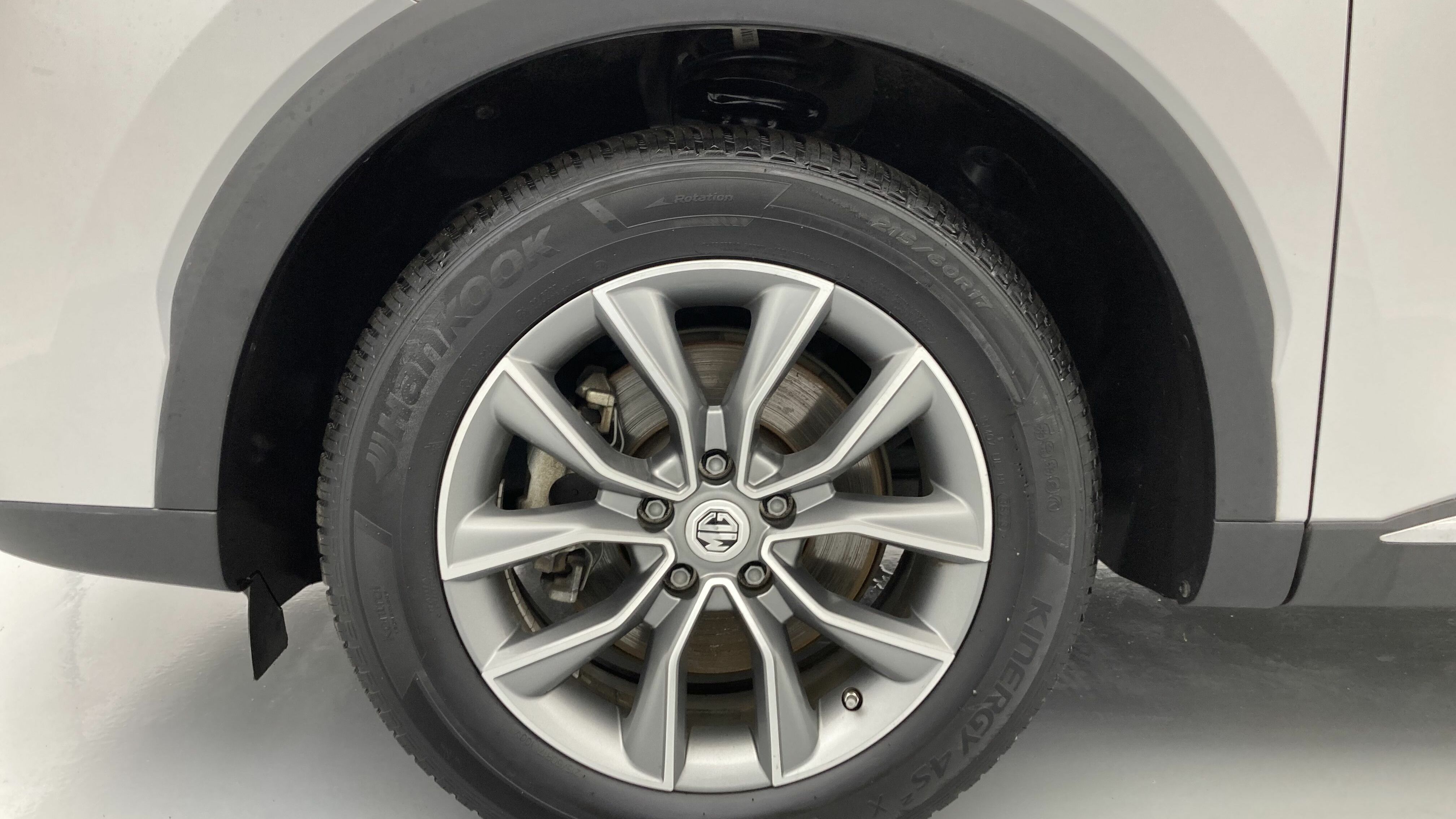 mg hs comfort 1.5 T-GDI 162 AT 2023 medal silver - ssa 26