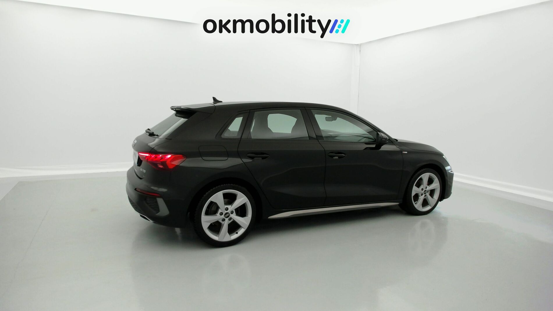 audi a3 sportback s line 35 TDI 150 STRONIC 2023 mythosschwarz metallic 13