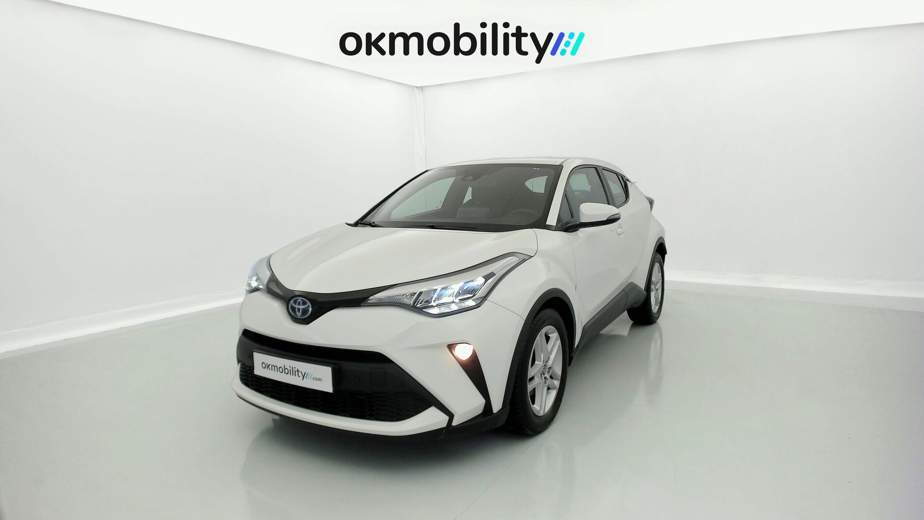 toyota c-hr business edition 1.8 E-CVT 125H 2023 schneeweiss 1