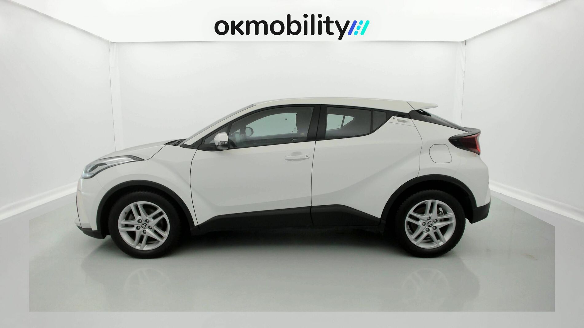 toyota c-hr business edition 1.8 E-CVT 125H 2023 schneeweiss 8