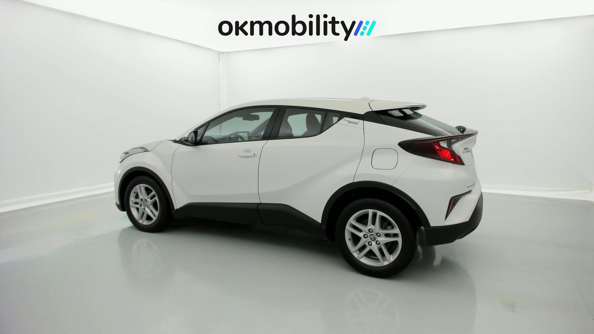 toyota c-hr business edition 1.8 E-CVT 125H 2023 schneeweiss 9