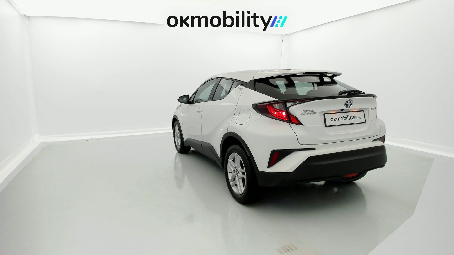 toyota c-hr business edition 1.8 E-CVT 125H 2023 schneeweiss 10