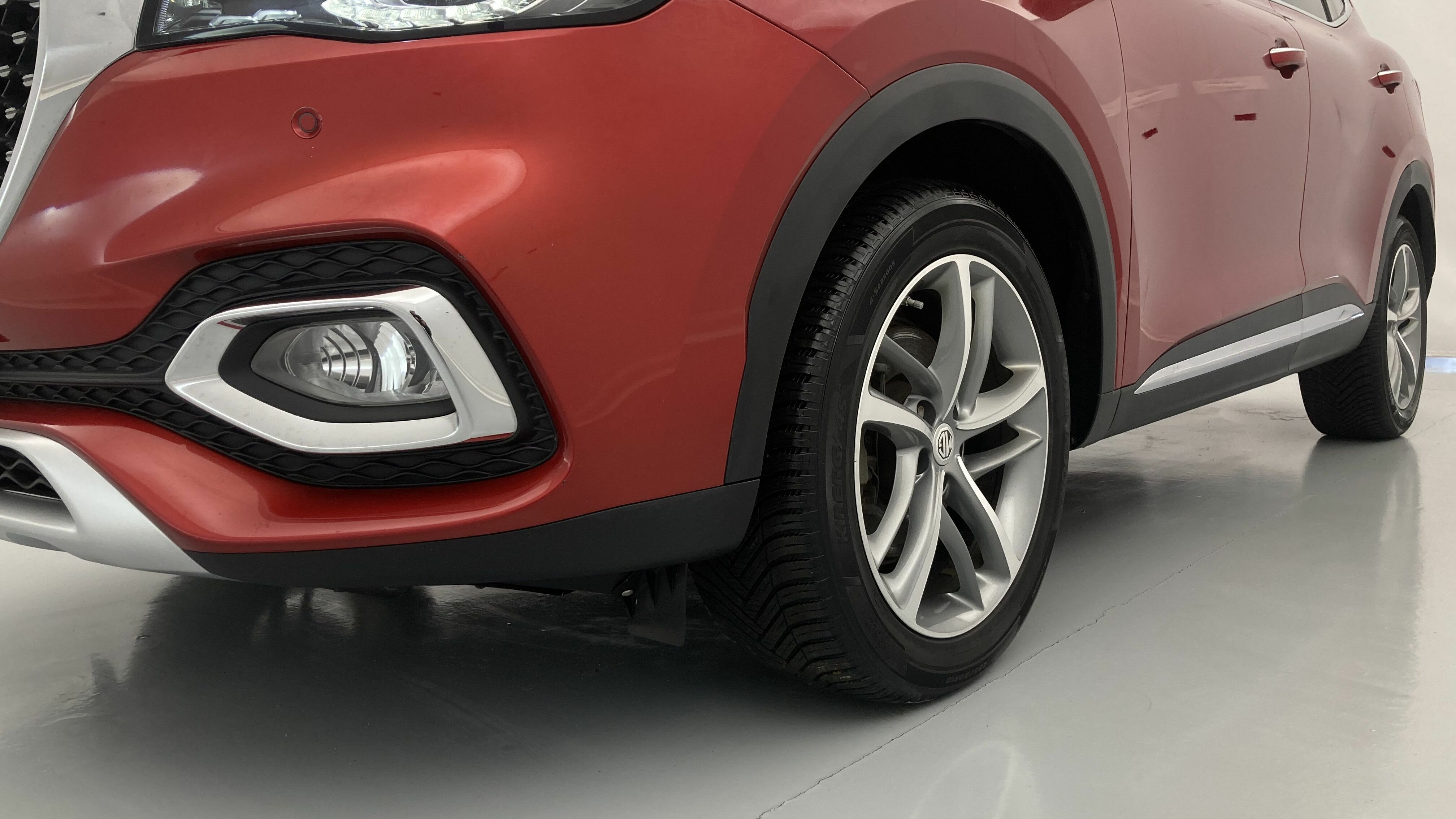 mg hs luxury 1.5 T-GDI 162 2023 diamond red - rsj 25