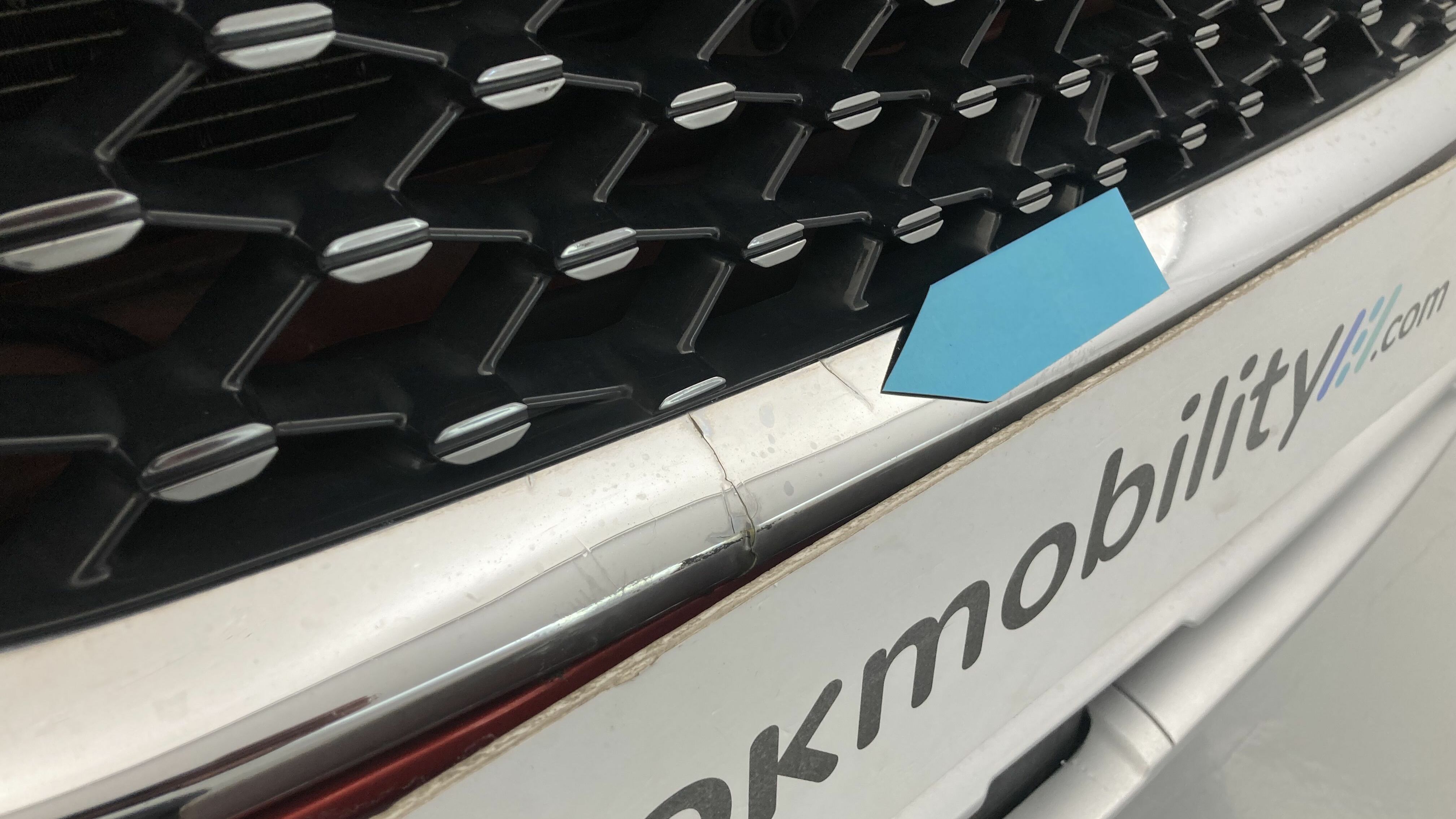 mg hs luxury 1.5 T-GDI 162 2023 diamond red - rsj 33