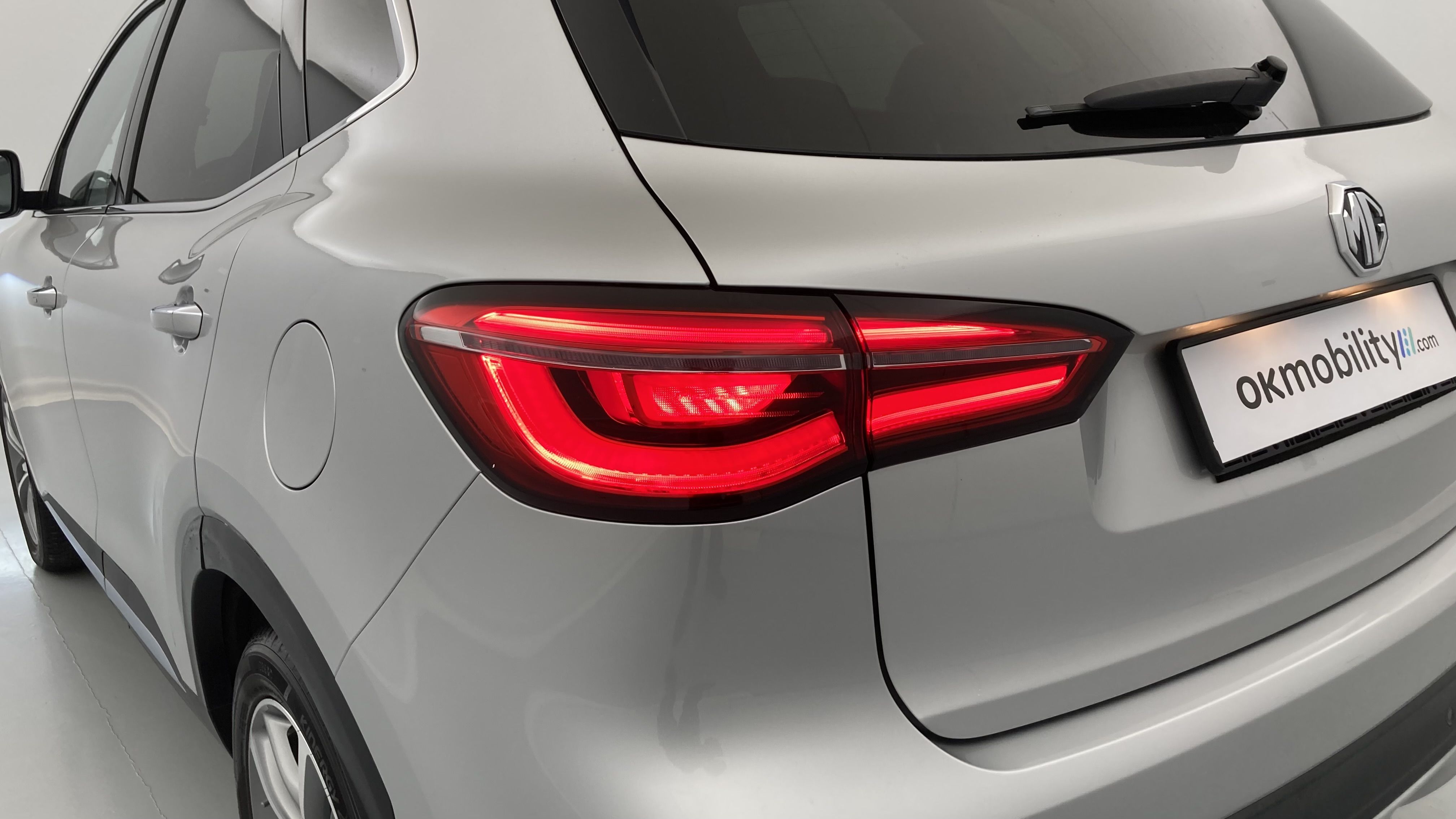 mg hs luxury 1.5 T-GDI 162 AT 2023 medal silver - ssa 15