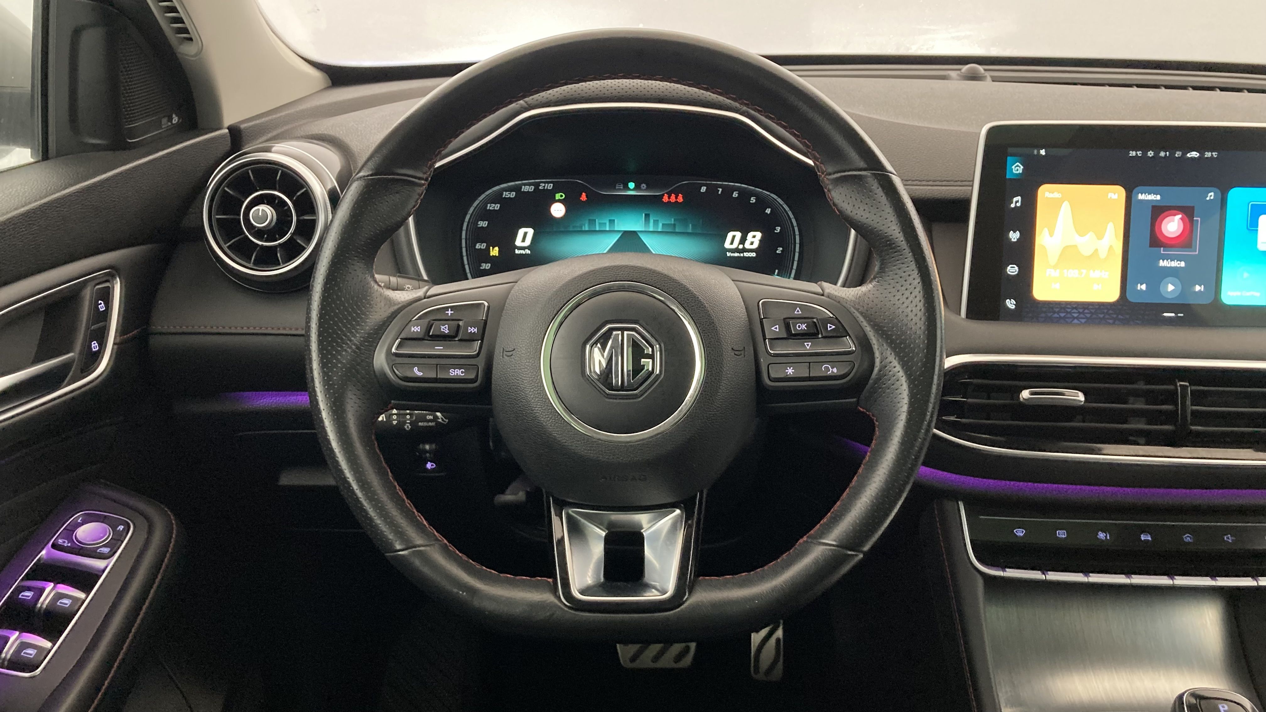 mg hs luxury 1.5 T-GDI 162 AT 2023 medal silver - ssa 20