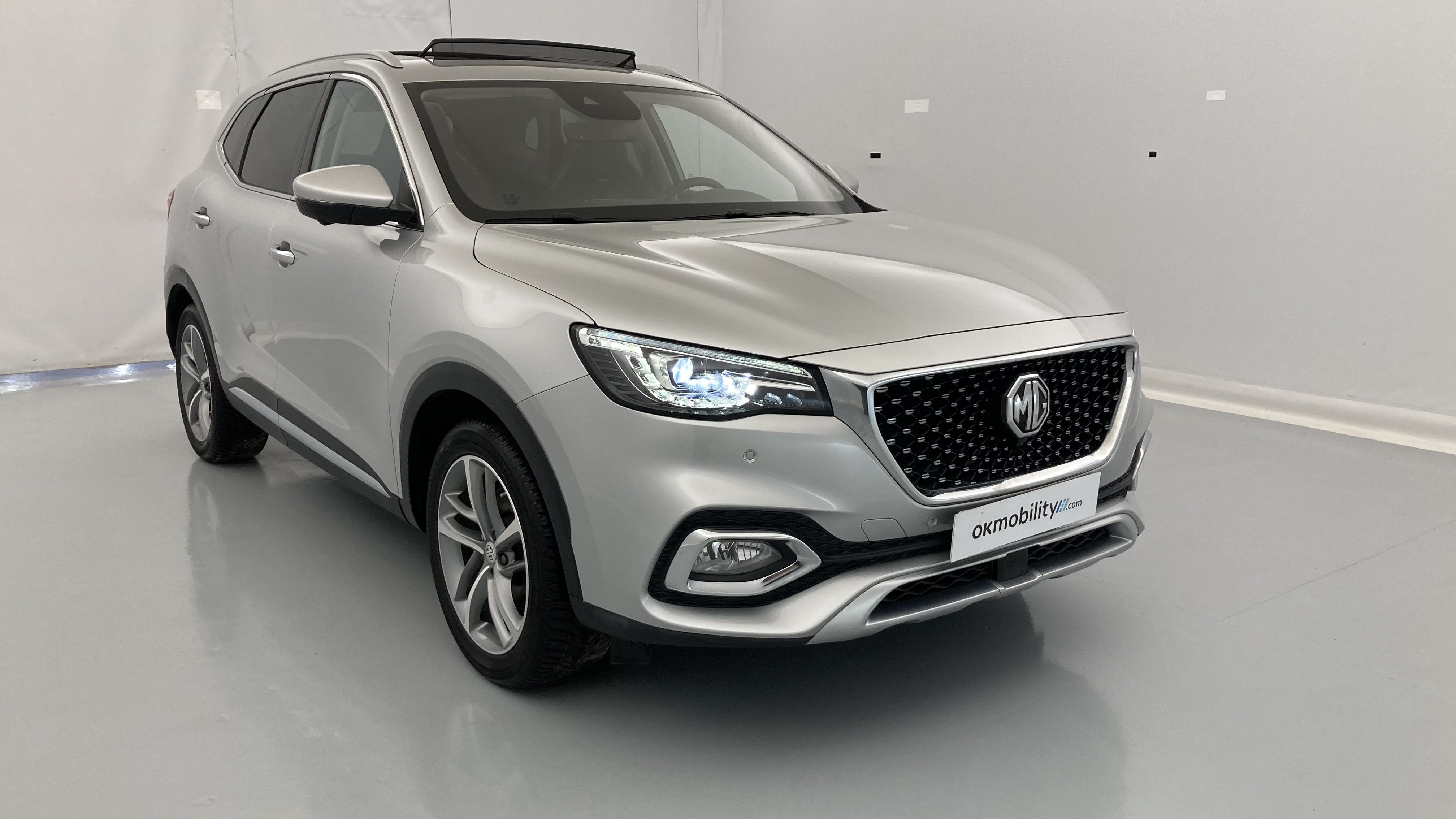 mg hs luxury 1.5 T-GDI 162 AT 2023 medal silver - ssa 24