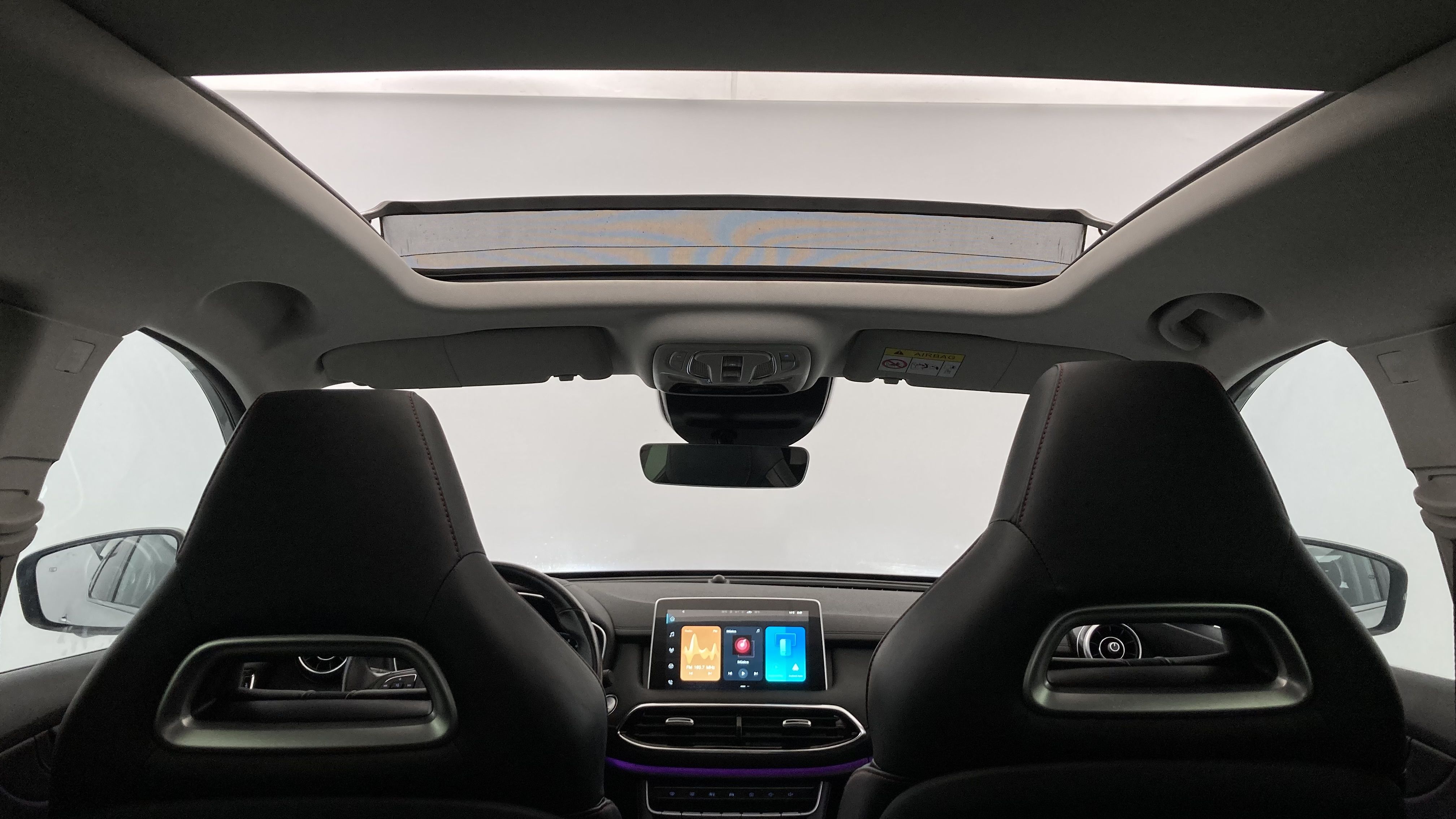 mg hs luxury 1.5 T-GDI 162 AT 2023 medal silver - ssa 25