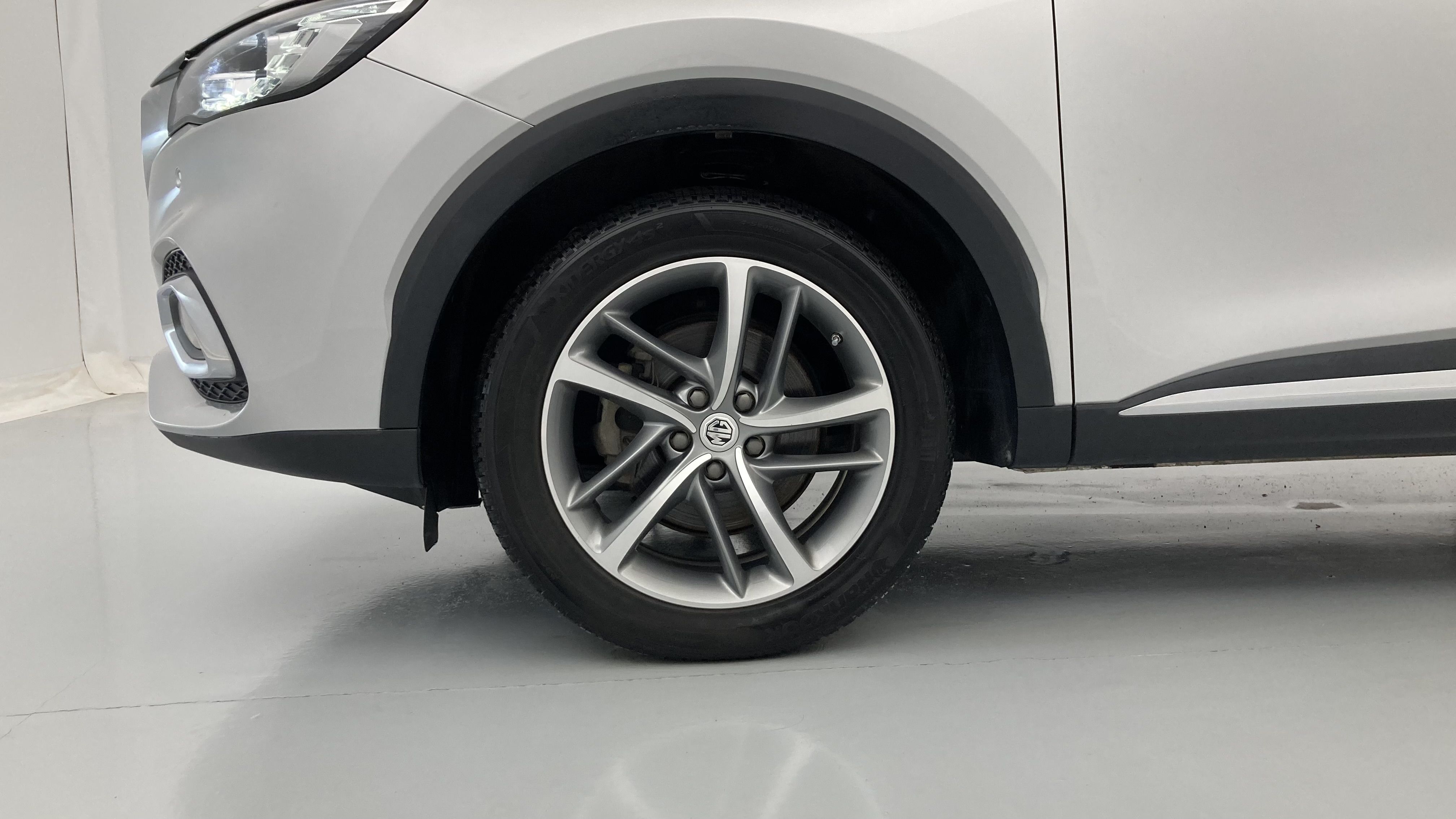 mg hs luxury 1.5 T-GDI 162 AT 2023 medal silver - ssa 33