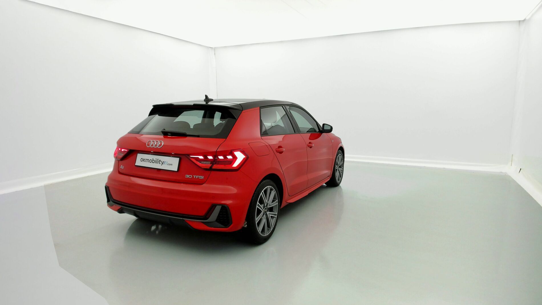 audi a1 sportback s line 30 TFSI 110 2022 misanorot / mythosschwarz 12