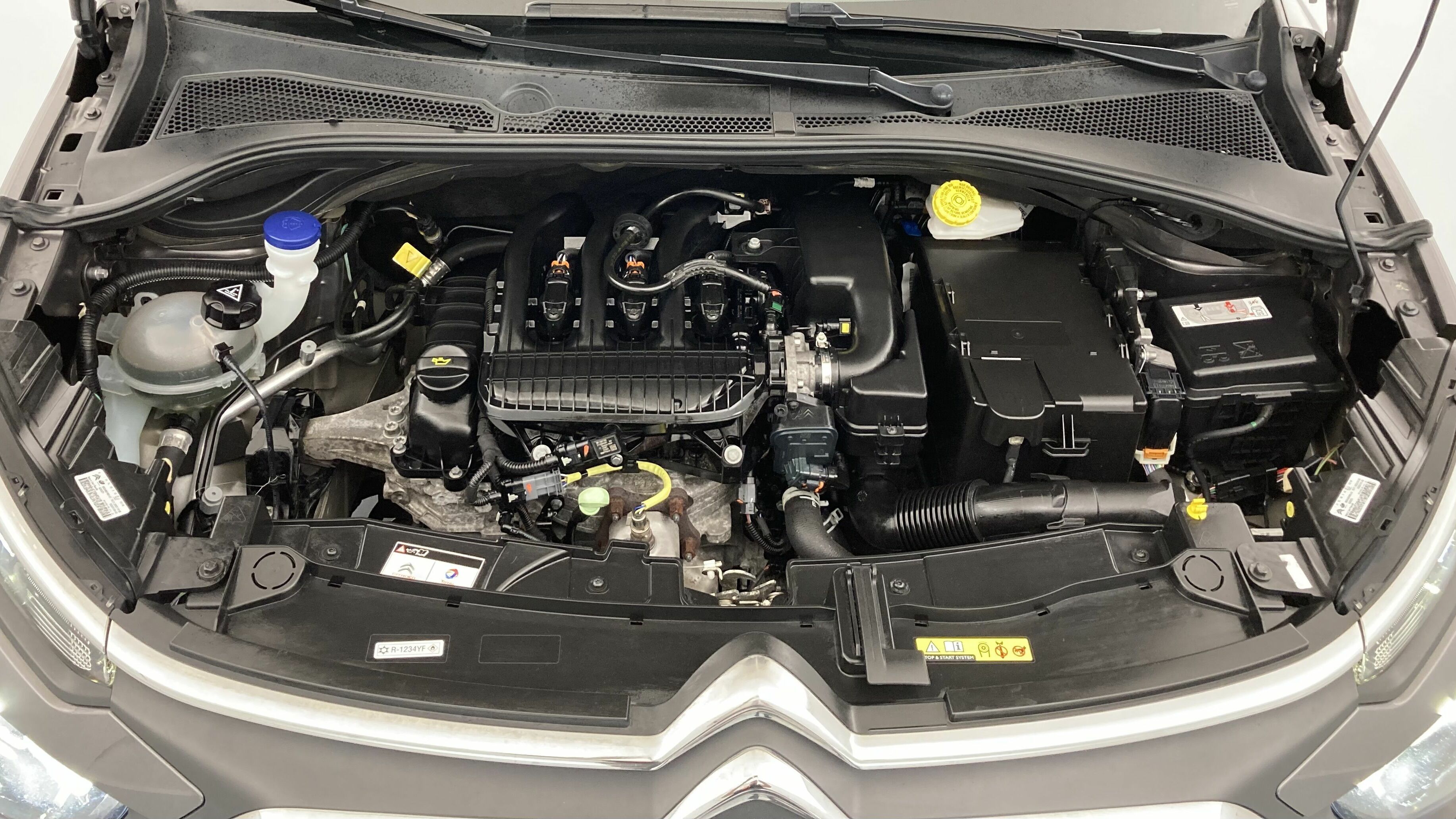 citroen c3 c series 1.2 PURETECH 83 2022 platinium grau metallic 26