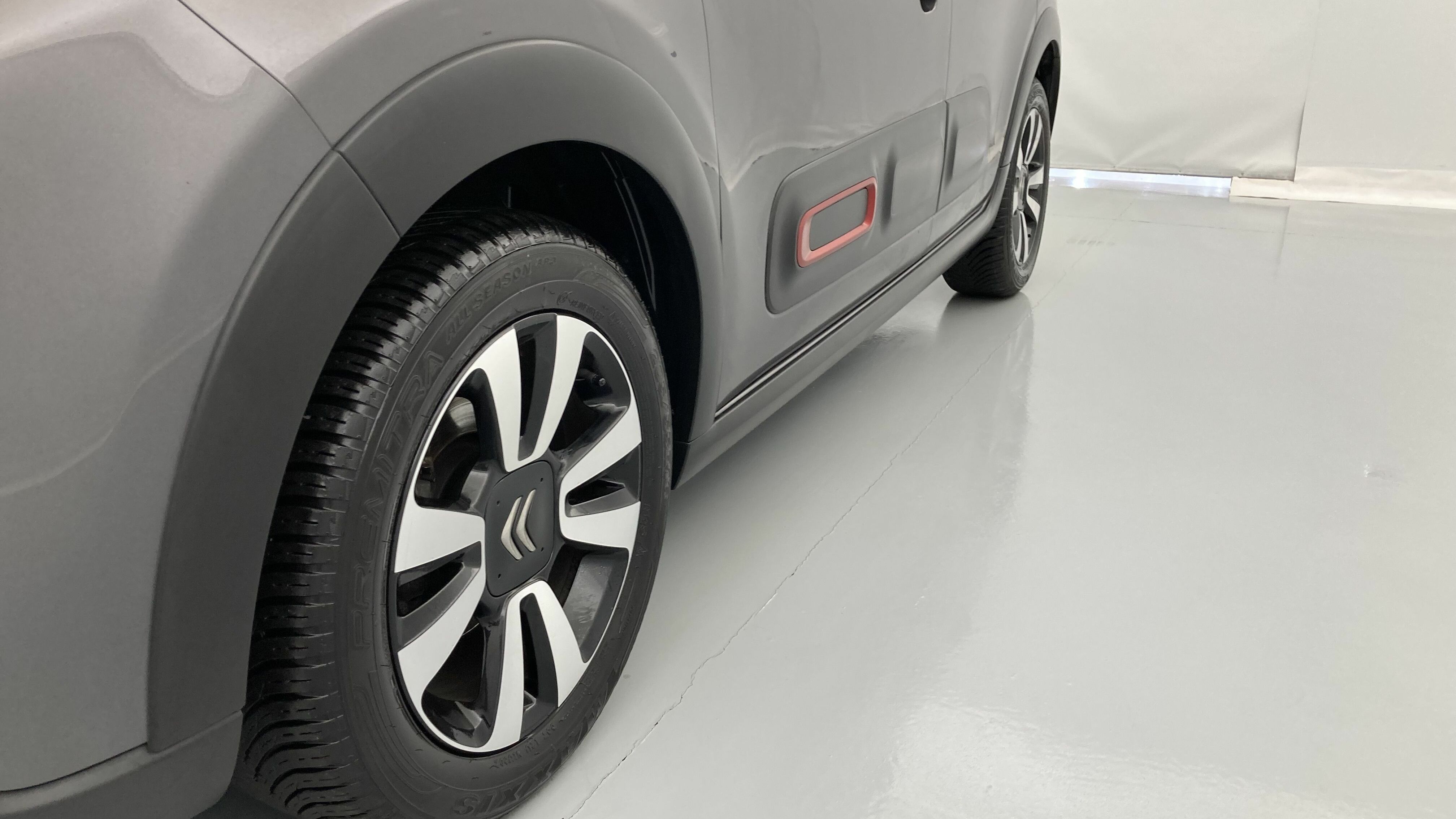 citroen c3 c series 1.2 PURETECH 83 2022 platinium grau metallic 27