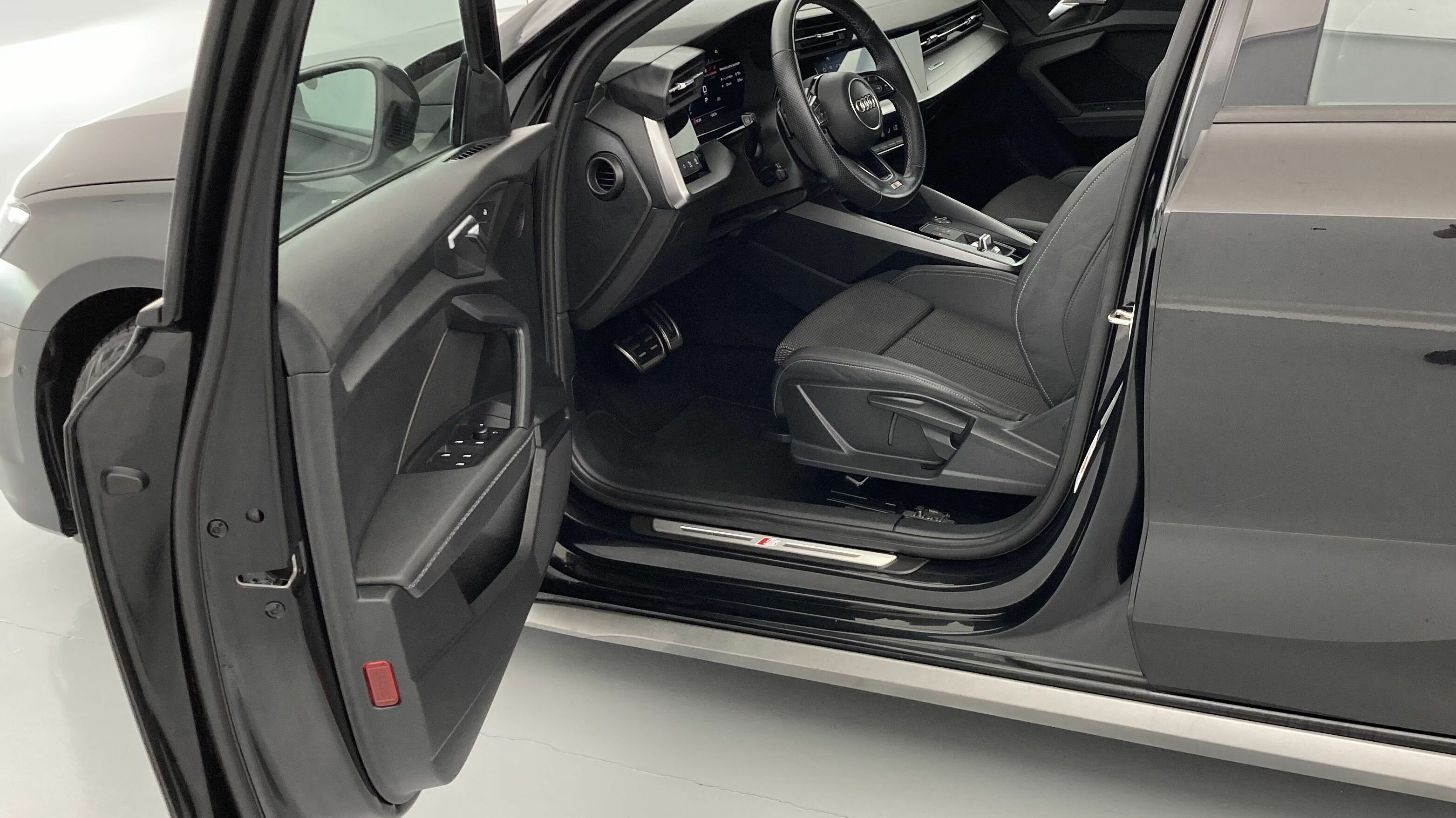 audi a3 sportback s line 35 TFSI 150 STRONIC 2024 mythosschwarz met. 14