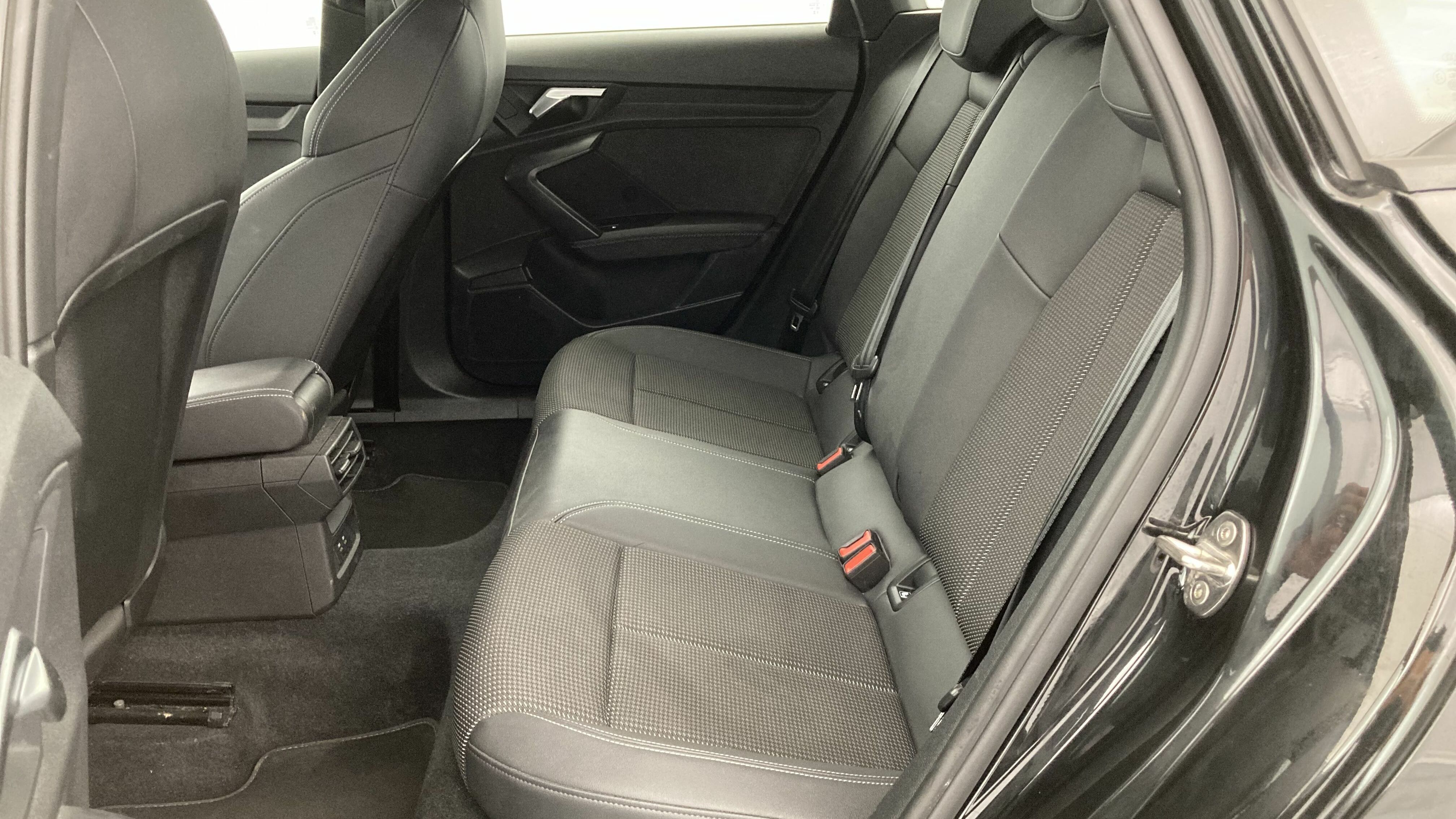 audi a3 sportback s line 35 TFSI 150 STRONIC 2024 mythosschwarz met. 22