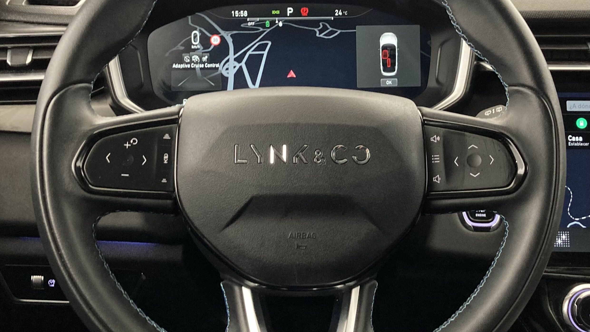 lynk&co 1 nv 1.5 PHEV 261 2022 black 12