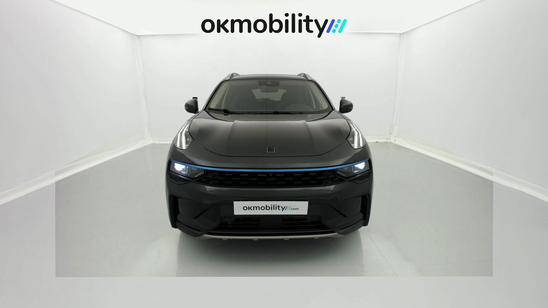 lynk&co 1 nv 1.5 PHEV 261 2022 black 4
