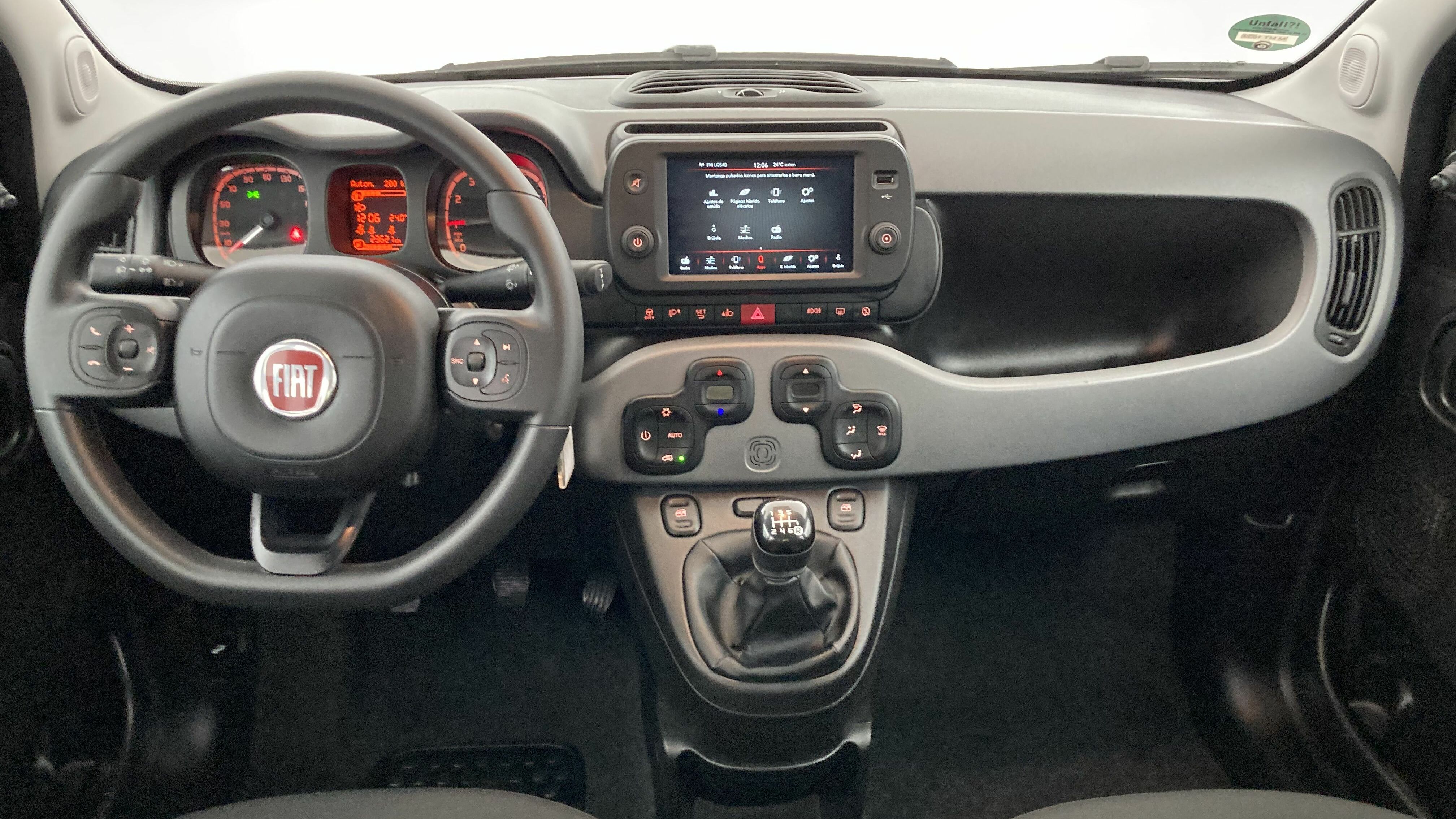 fiat panda cross city plus 1.0 HYBRID 70 MHEV 2023 cinema schwarz 17