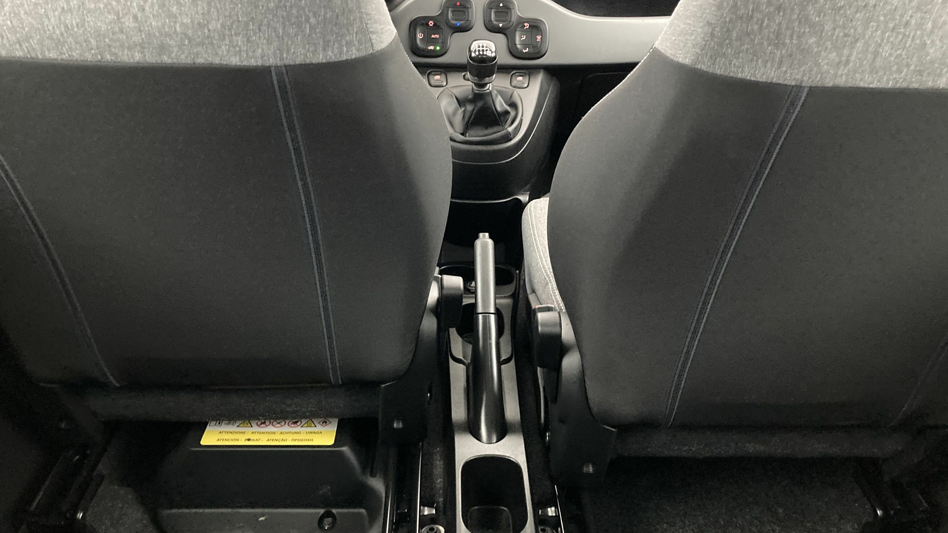 fiat panda cross city plus 1.0 HYBRID 70 MHEV 2023 cinema schwarz 23