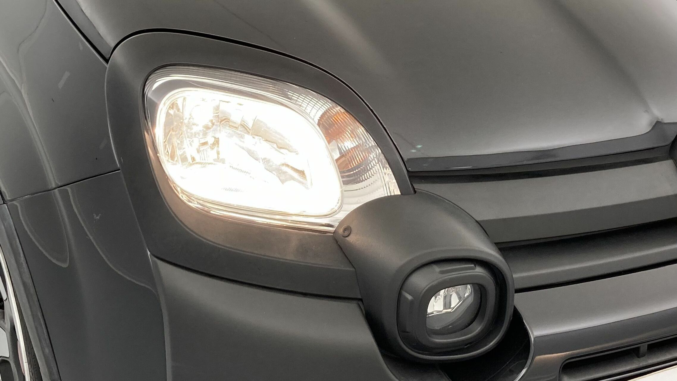 fiat panda cross city plus 1.0 HYBRID 70 MHEV 2023 cinema schwarz 30