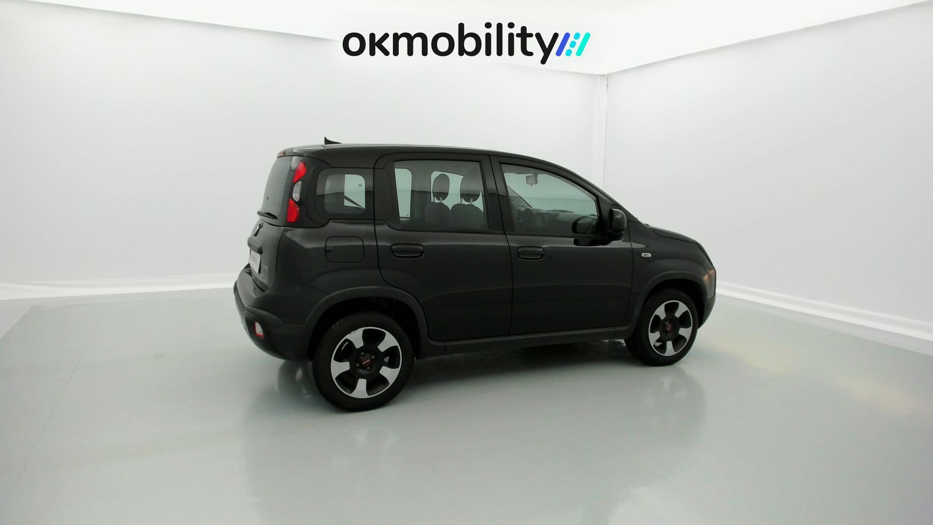 fiat panda cross city plus 1.0 HYBRID 70 MHEV 2023 cinema schwarz 13
