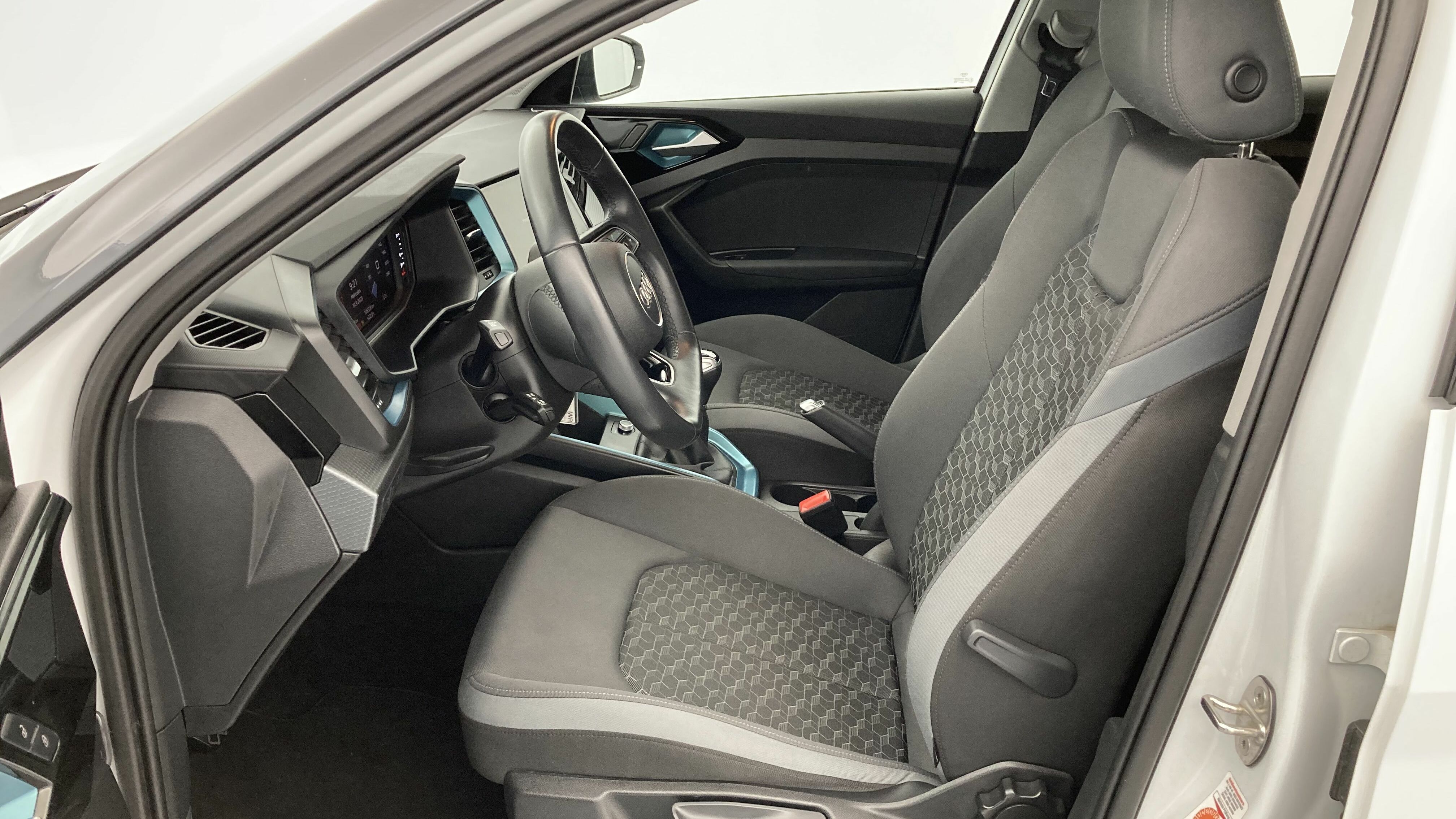 audi a1 sportback s line 25 TFSI 95 2023 gletscherweiß met. 14