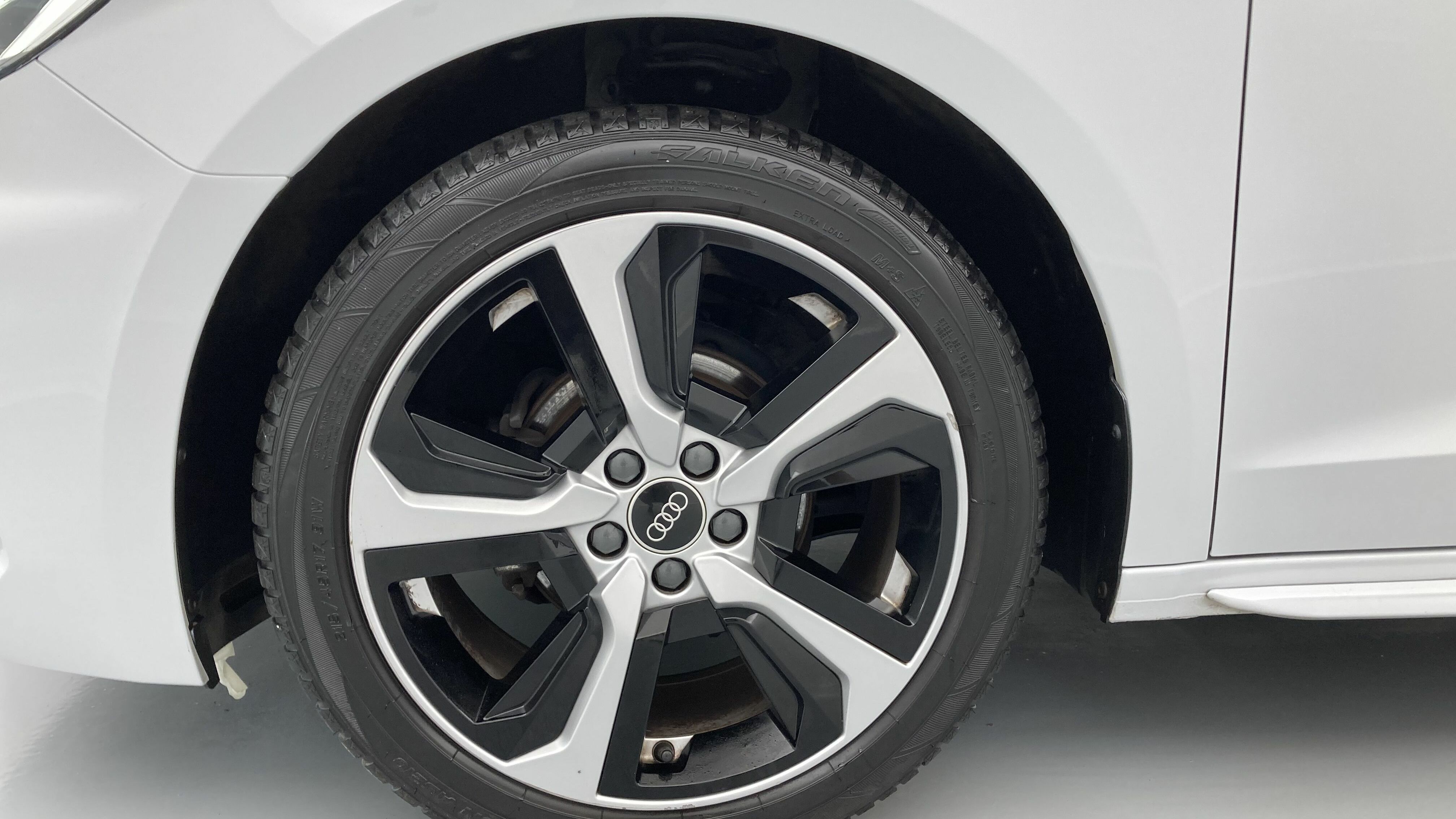audi a1 sportback s line 25 TFSI 95 2023 gletscherweiß met. 27