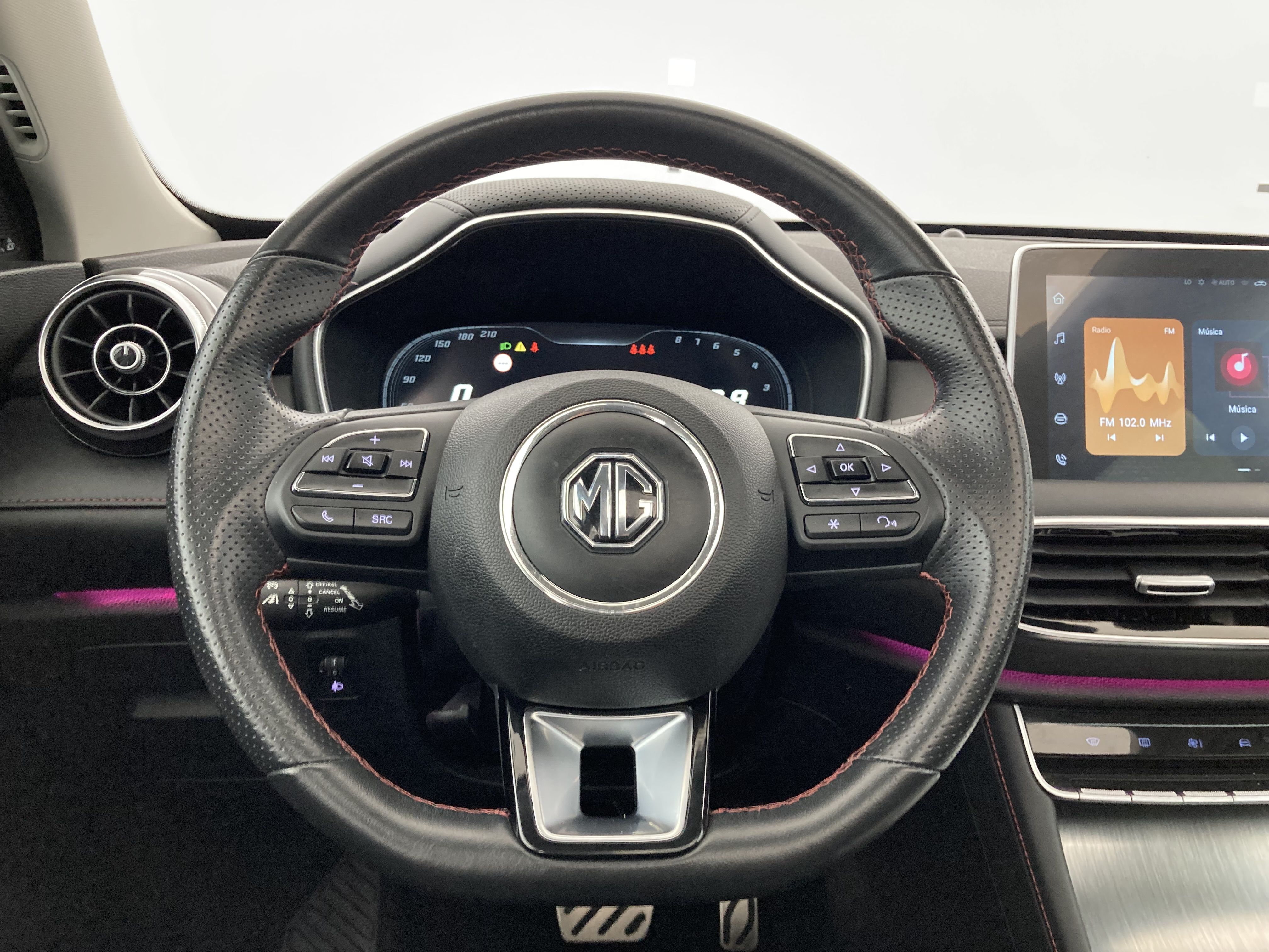 mg hs luxury 1.5 T-GDI 162 AT 2023 dover white - wsb 22