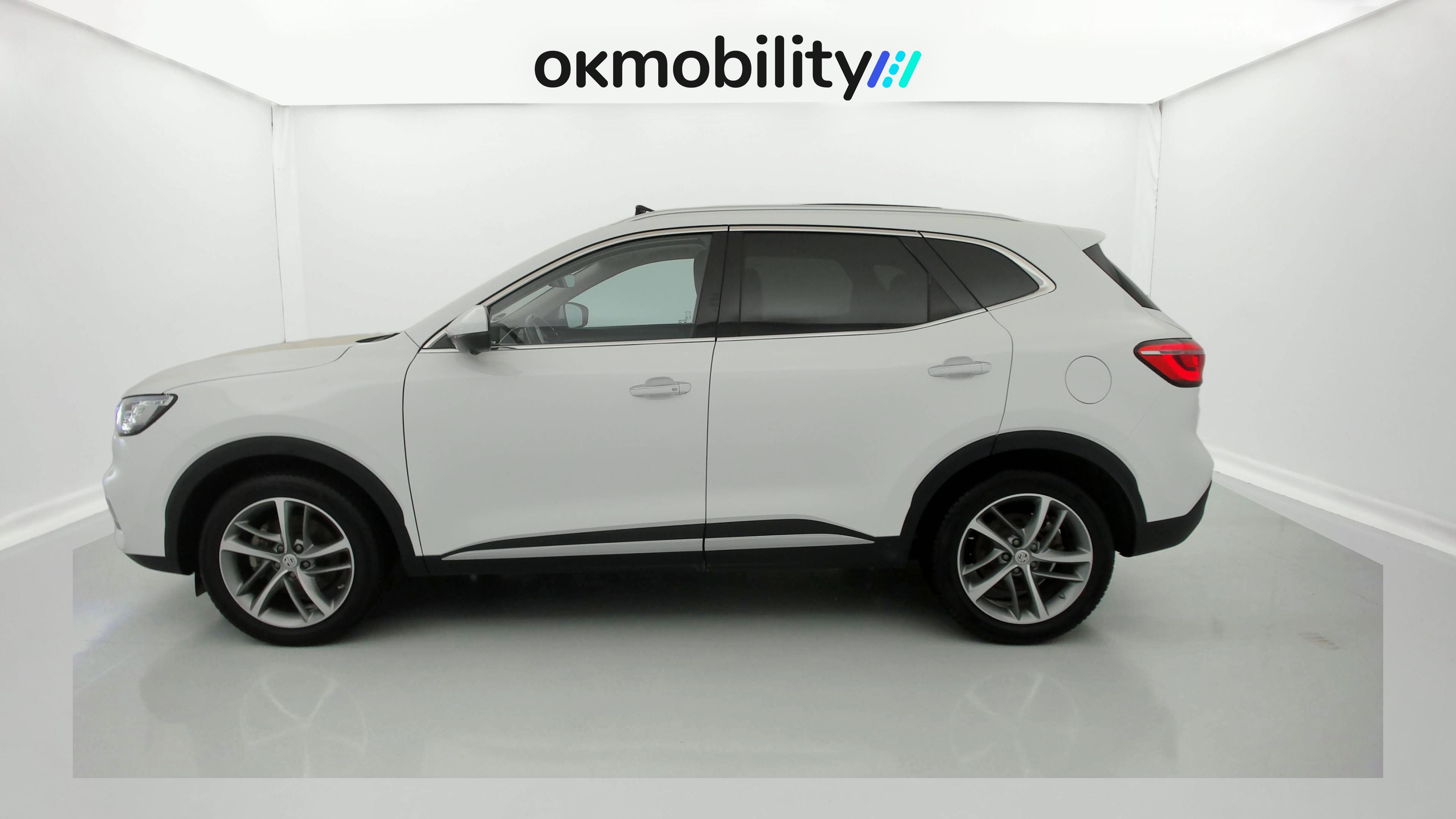 mg hs luxury 1.5 T-GDI 162 AT 2023 dover white - wsb 9