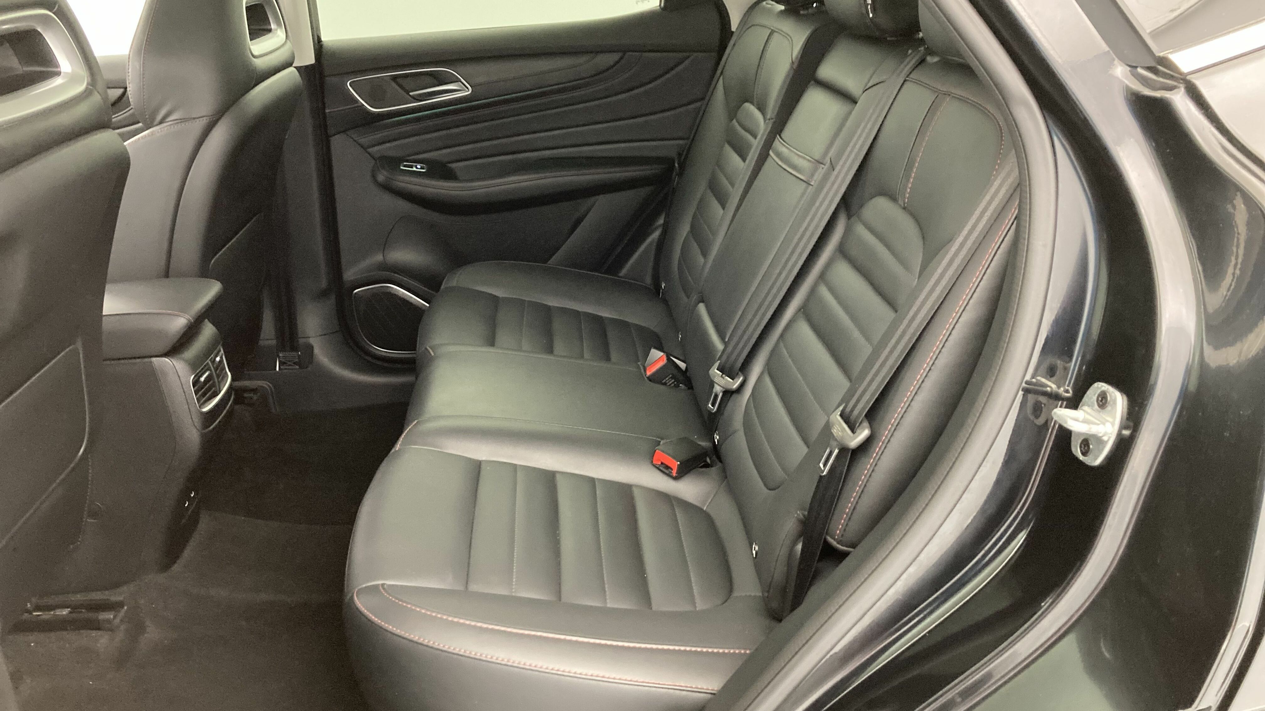 mg hs luxury 1.5 T-GDI 162 2023 pebble black 17