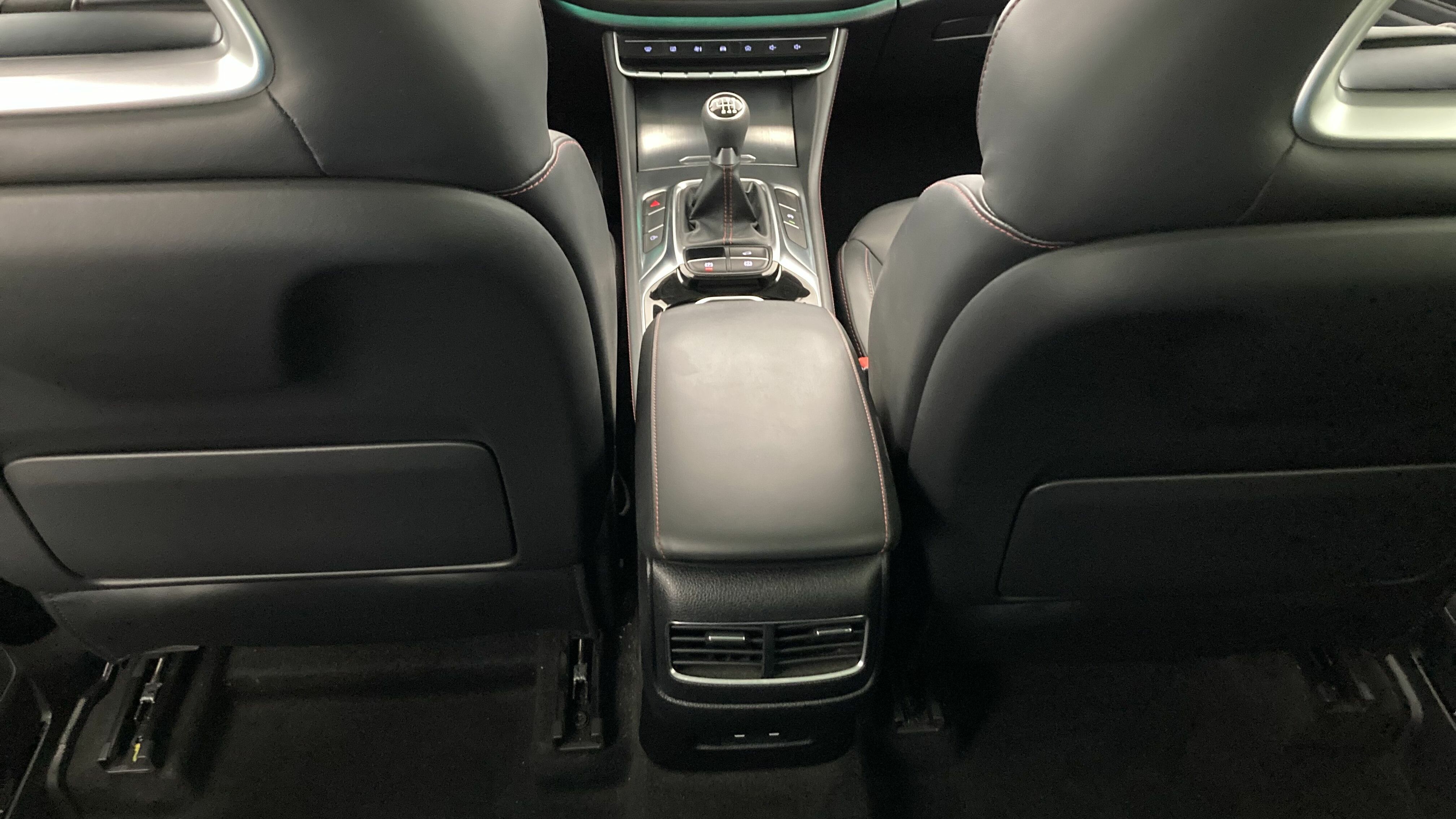 mg hs luxury 1.5 T-GDI 162 2023 pebble black 18