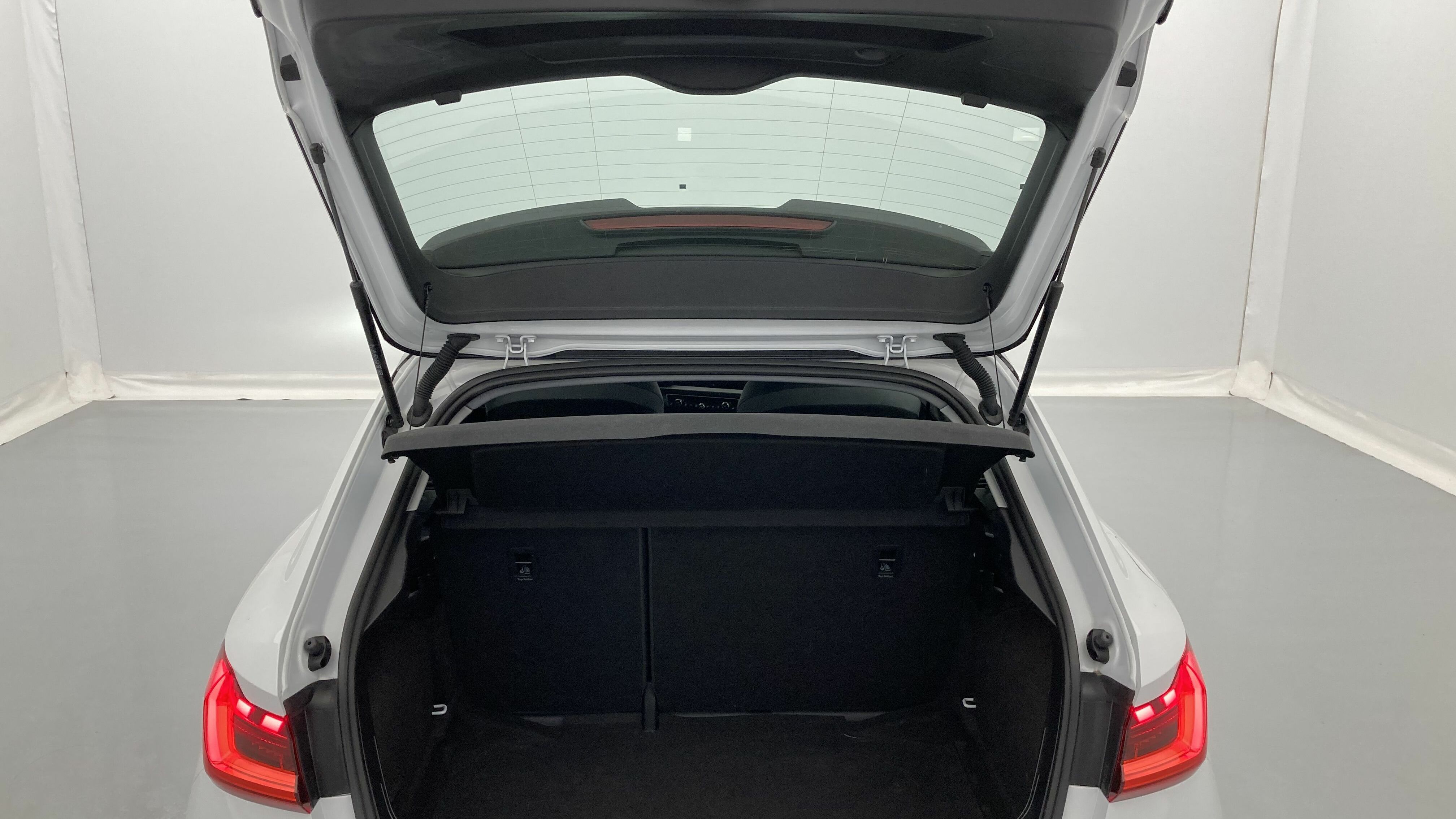 audi a1 sportback s line 25 TFSI 95 STRONIC 2023 gletscherweiß met. 24