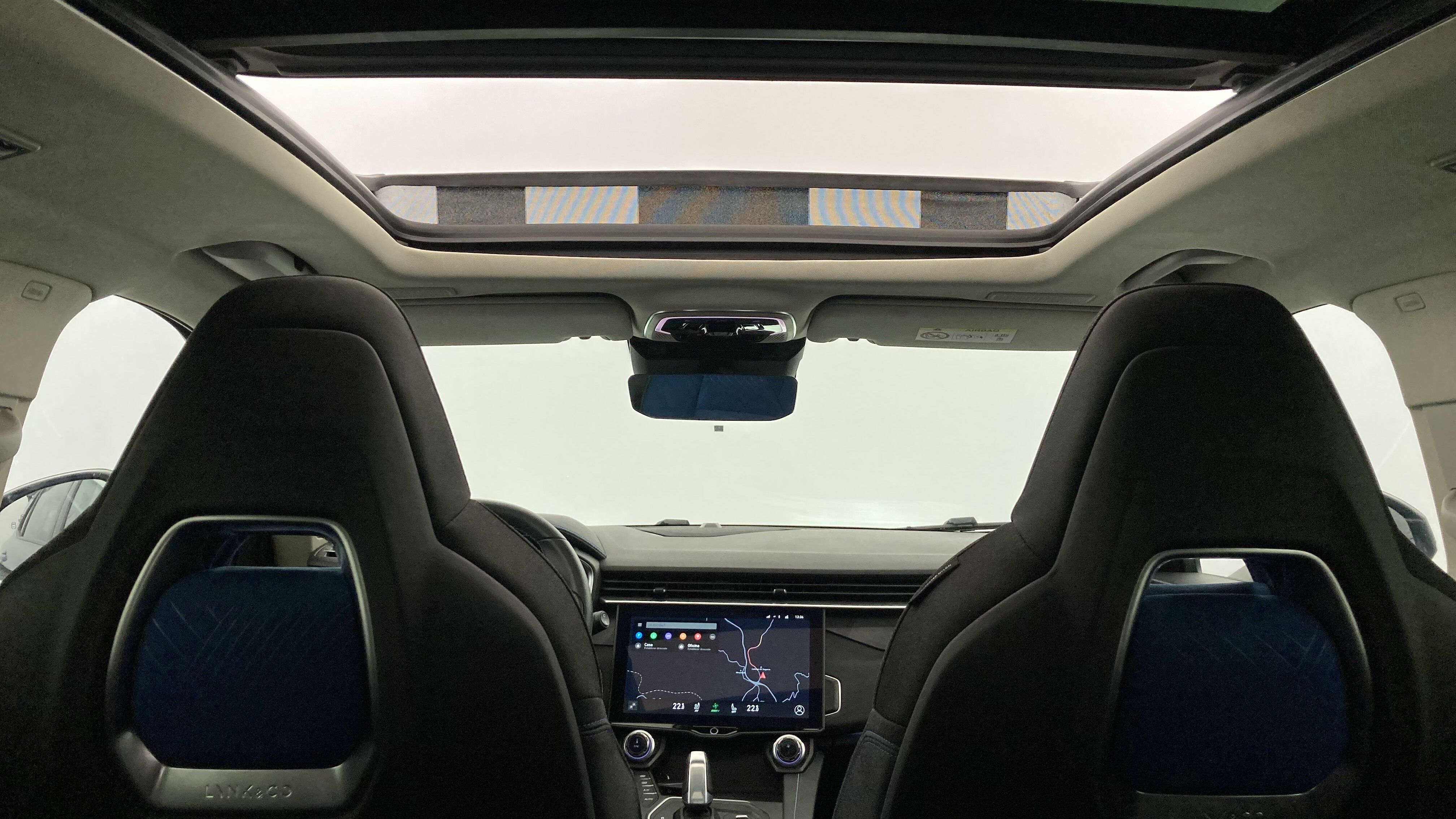 lynk&co 1 nv 1.5 PHEV 261 2022 blue 22