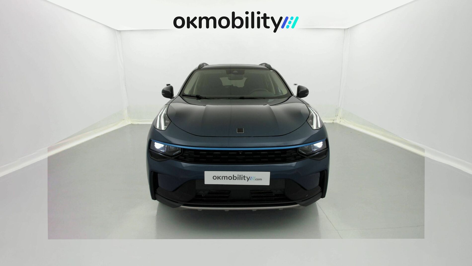 lynk&co 1 nv 1.5 PHEV 261 2022 blue 3