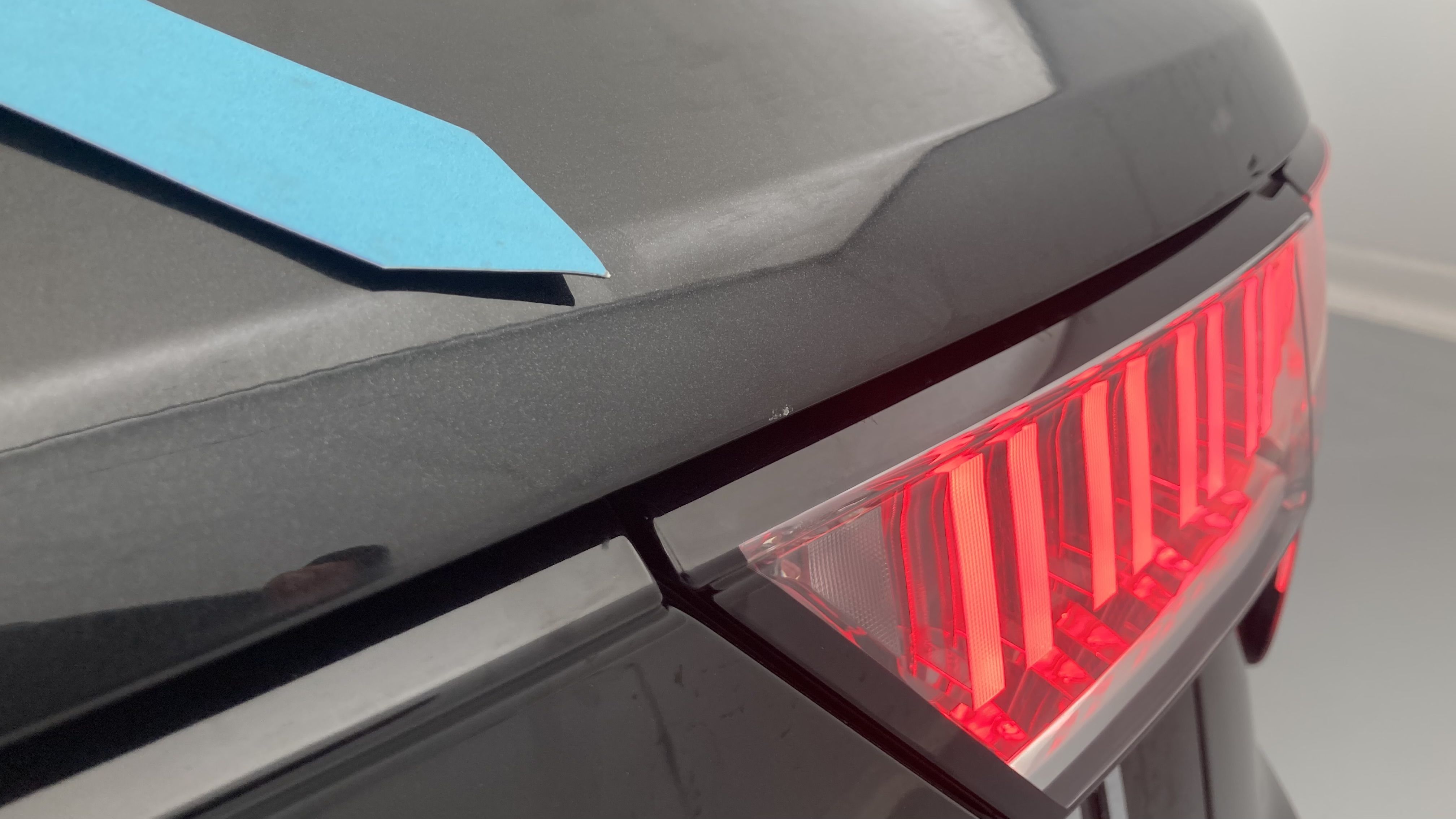 lynk&co 1 nv 1.5 PHEV 261 2022 black 27