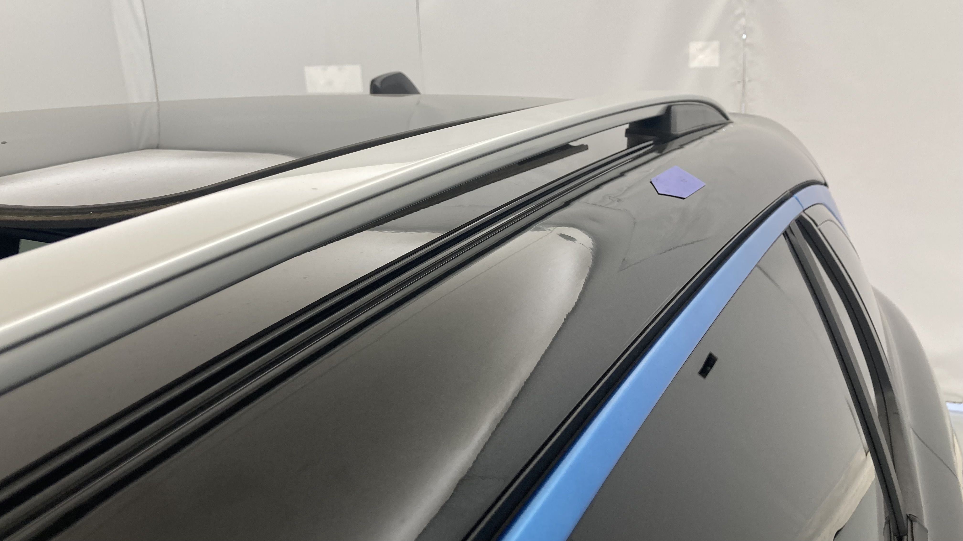 lynk&co 1 nv 1.5 PHEV 261 2022 black 30